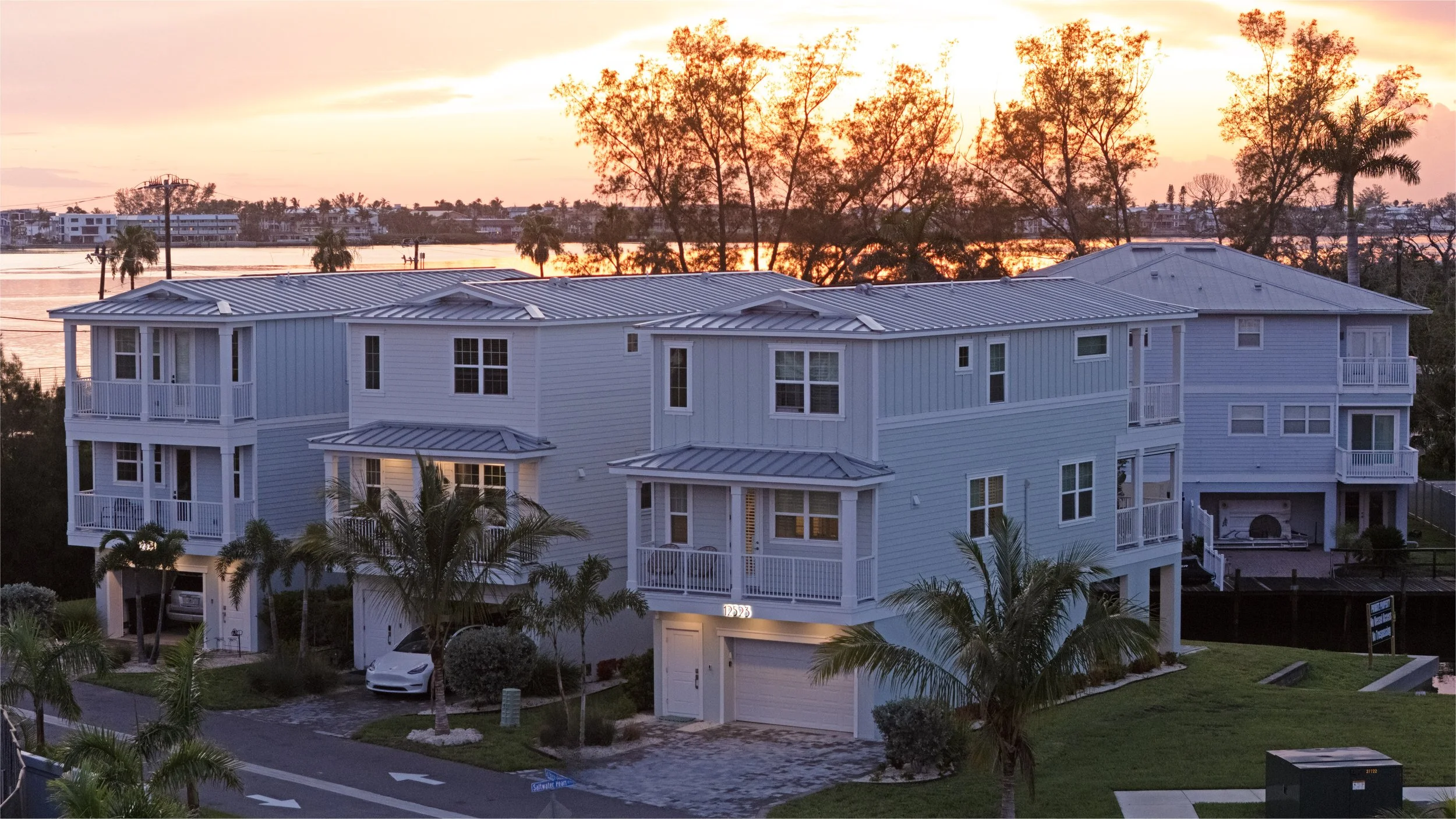 Point Pear City The Pearl | Explore Your Coastal Sanctuary Today — Hunters Point Pearl ...
