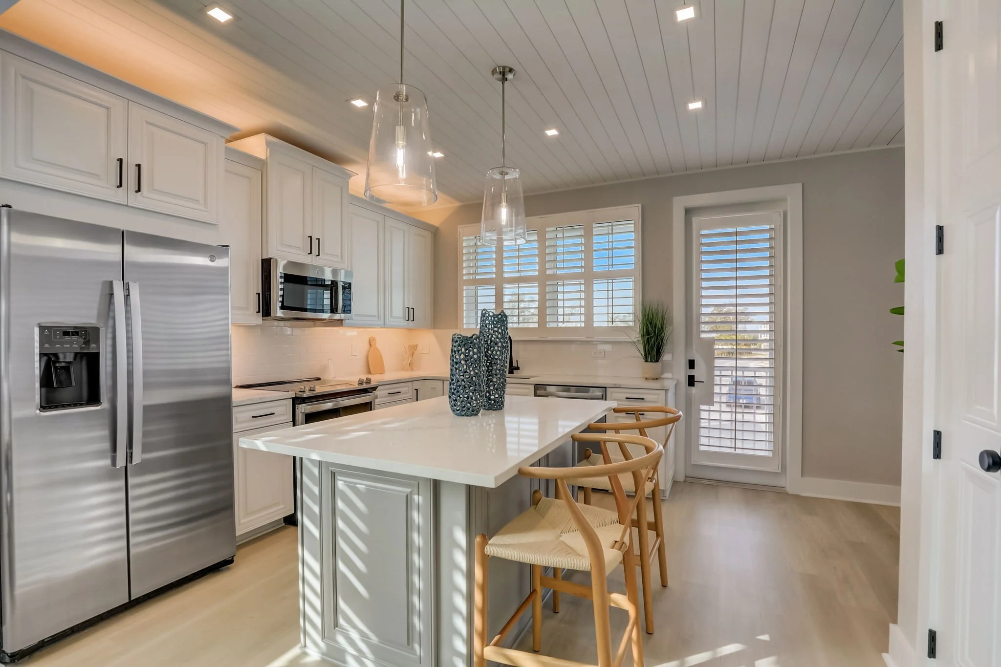 3-web-or-mls- Marina Vw Wy-003.jpg