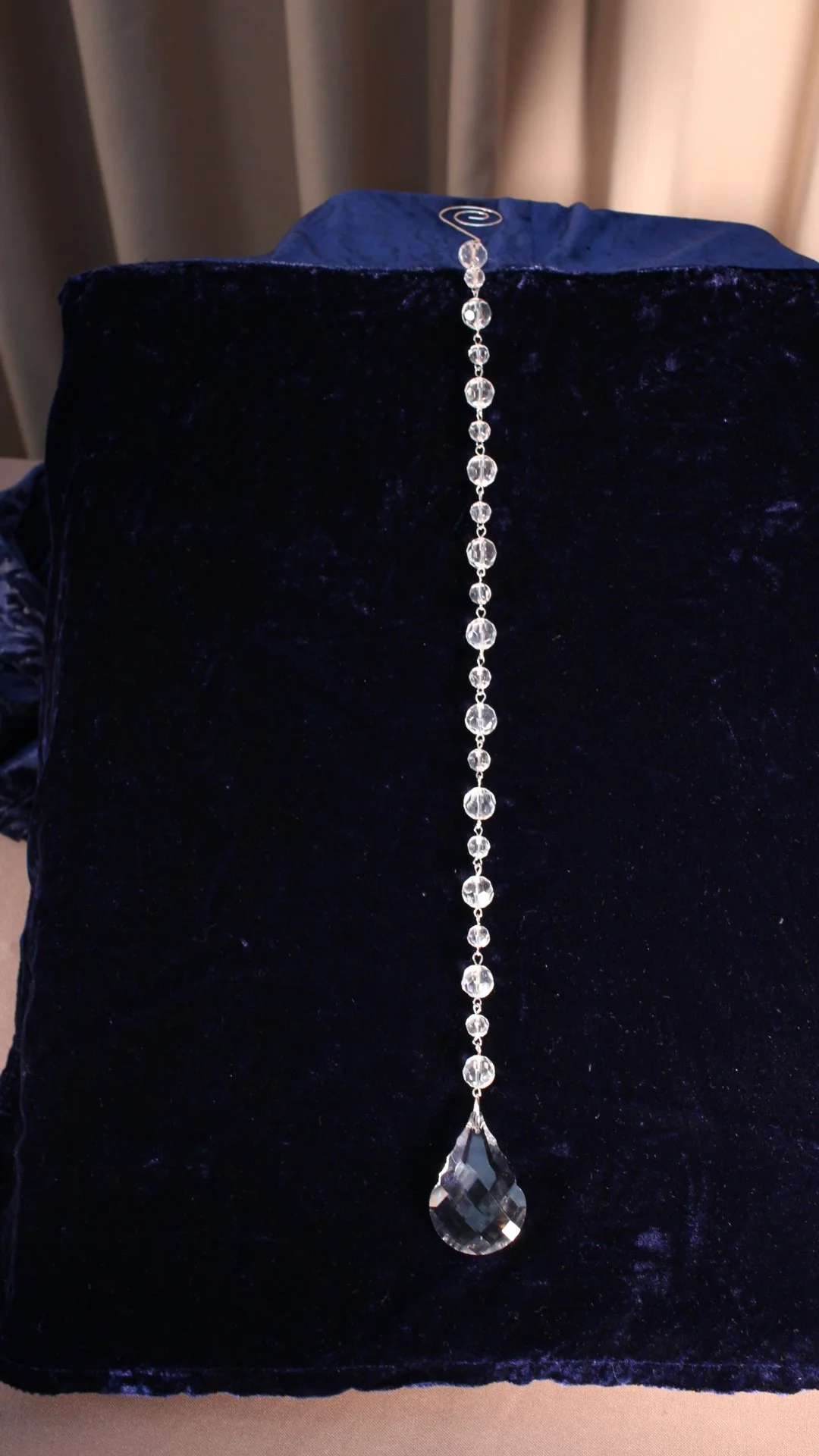 Vintage Droplet 14"