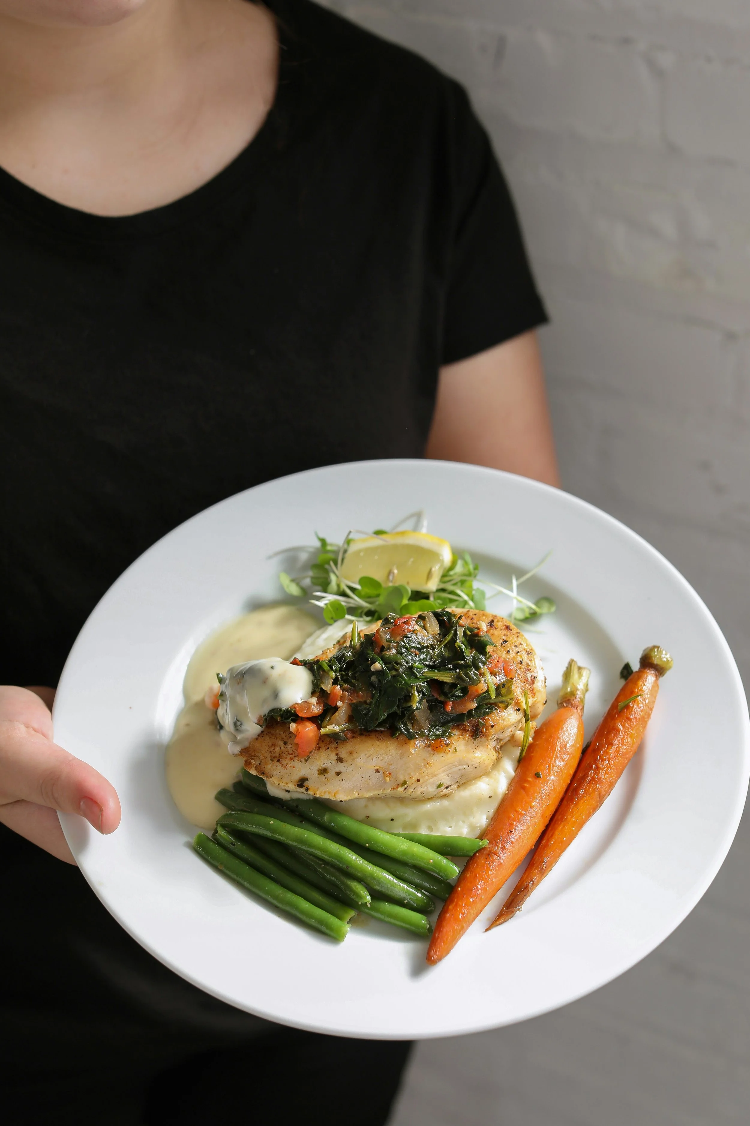 Why the Fastest Responder Wins the Catering Lead (And How Plaite Helps You Be First