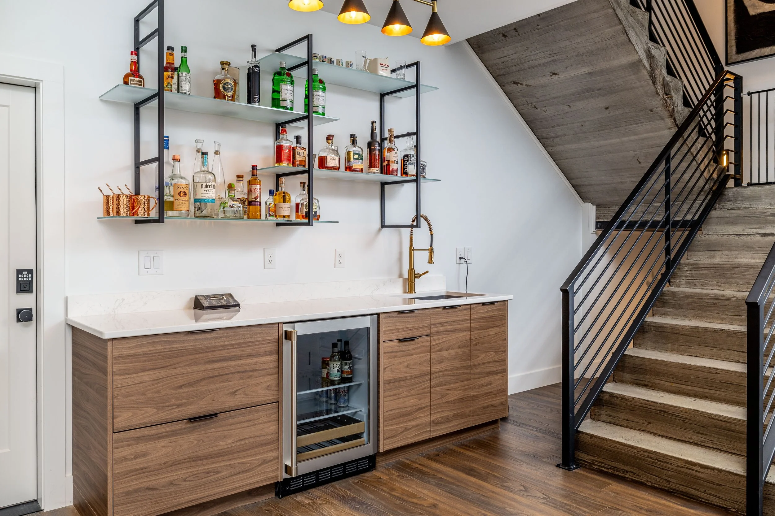 The Mid-Century Wet Bar