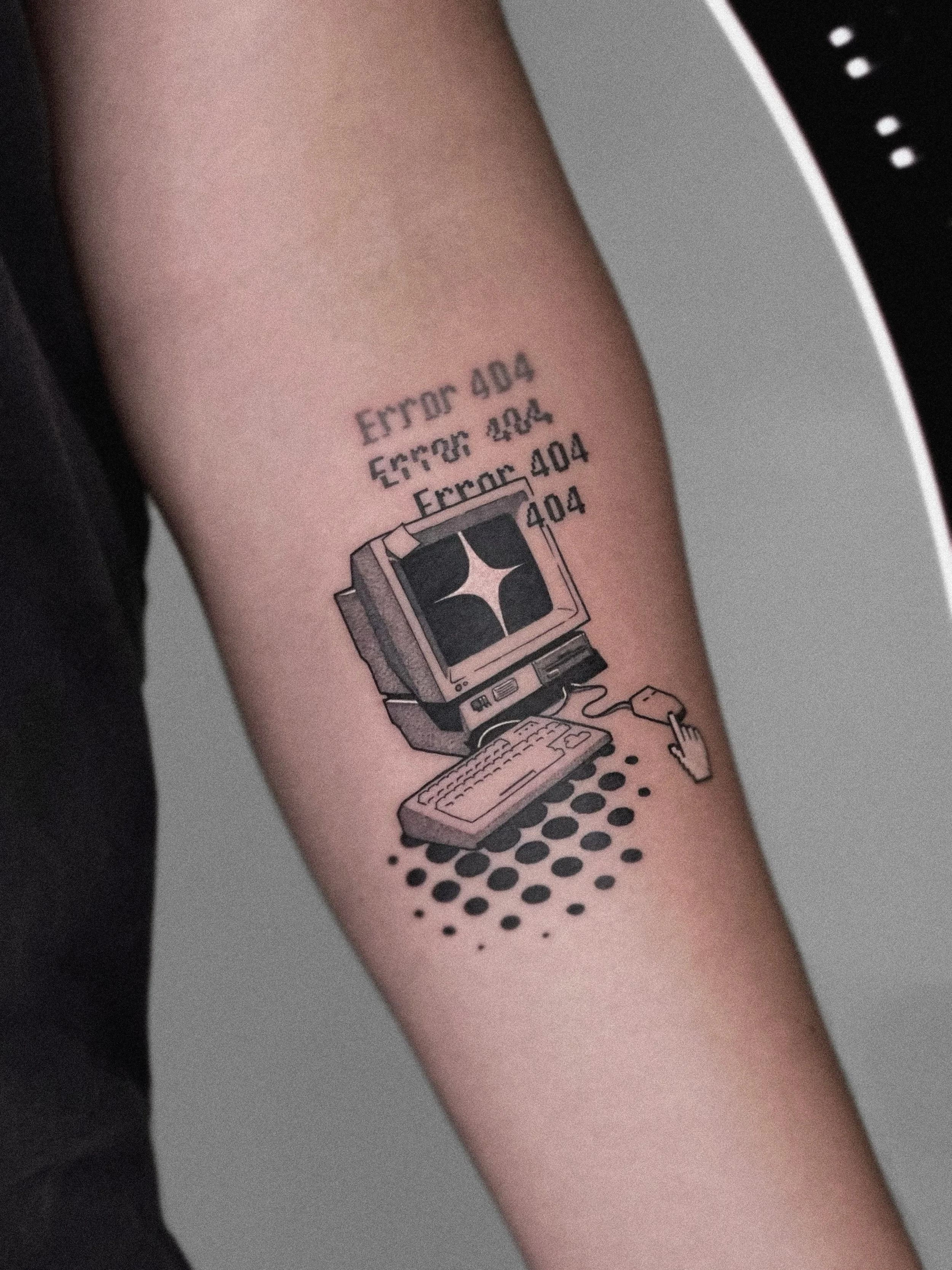 Tattoo of a vintage computer with error message by Dmytro Shcherbakov