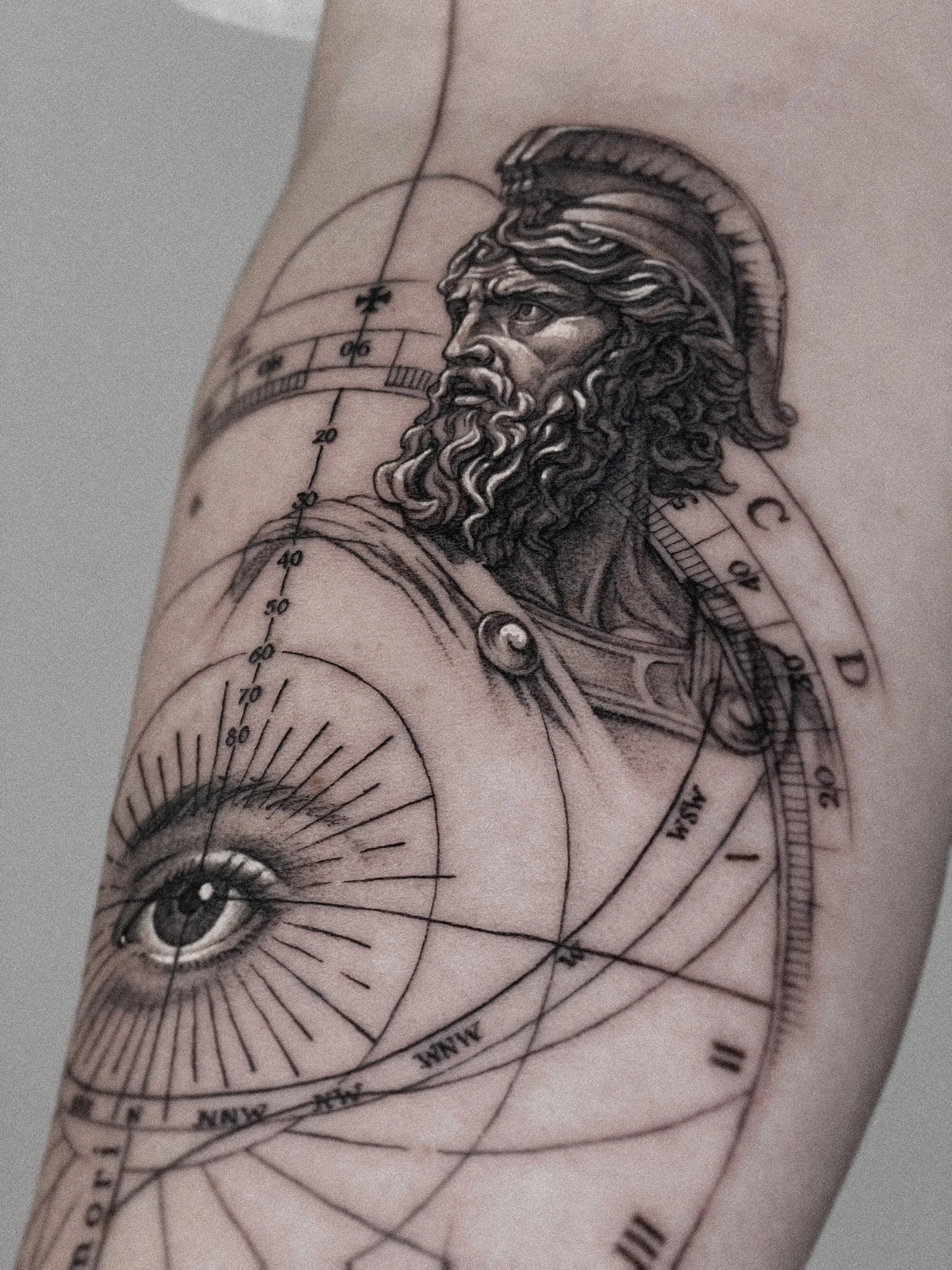 Geometric tattoo by Dmytro Shcherbakov