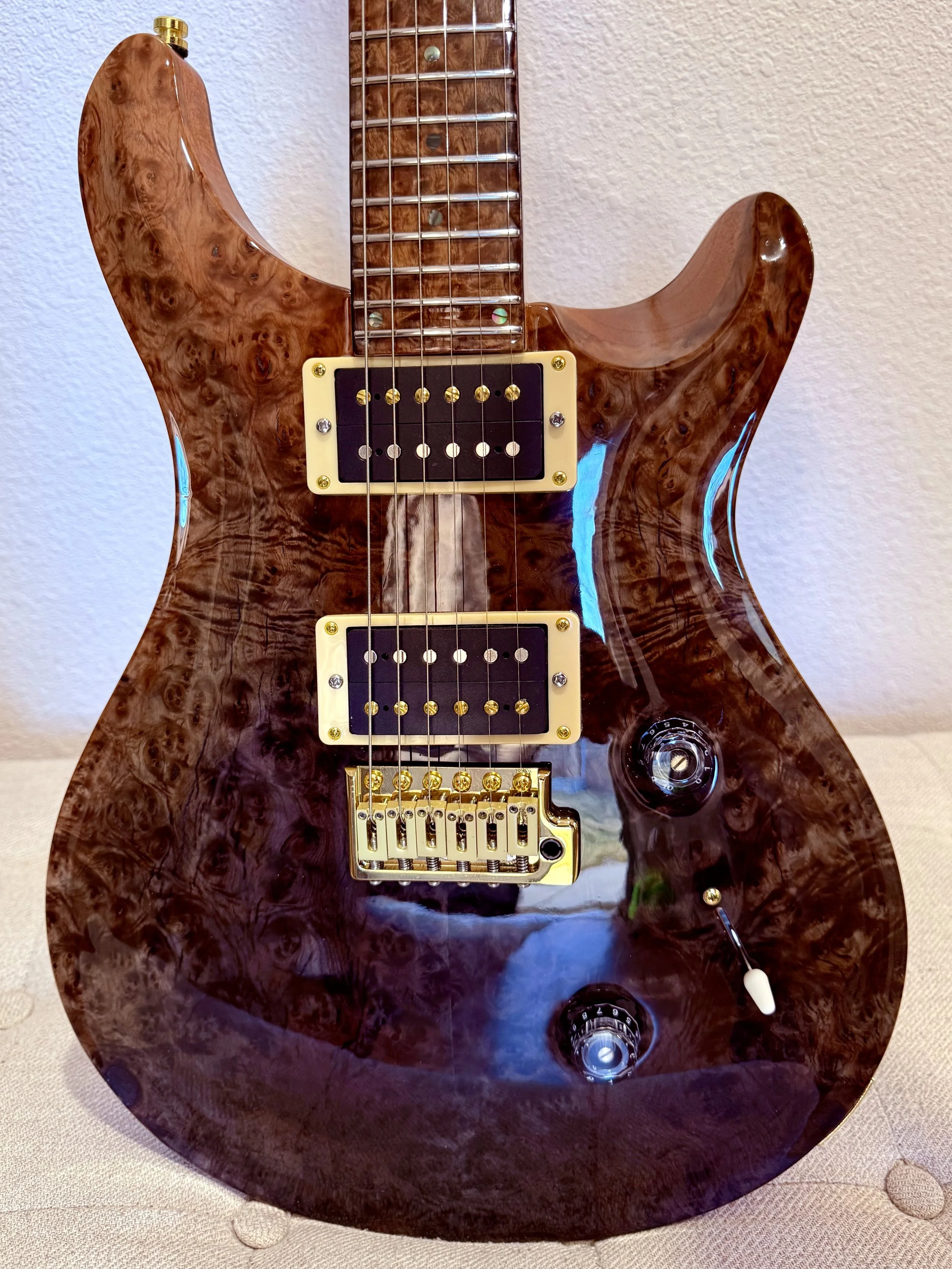 Pyro RS Golden Camphor Burl