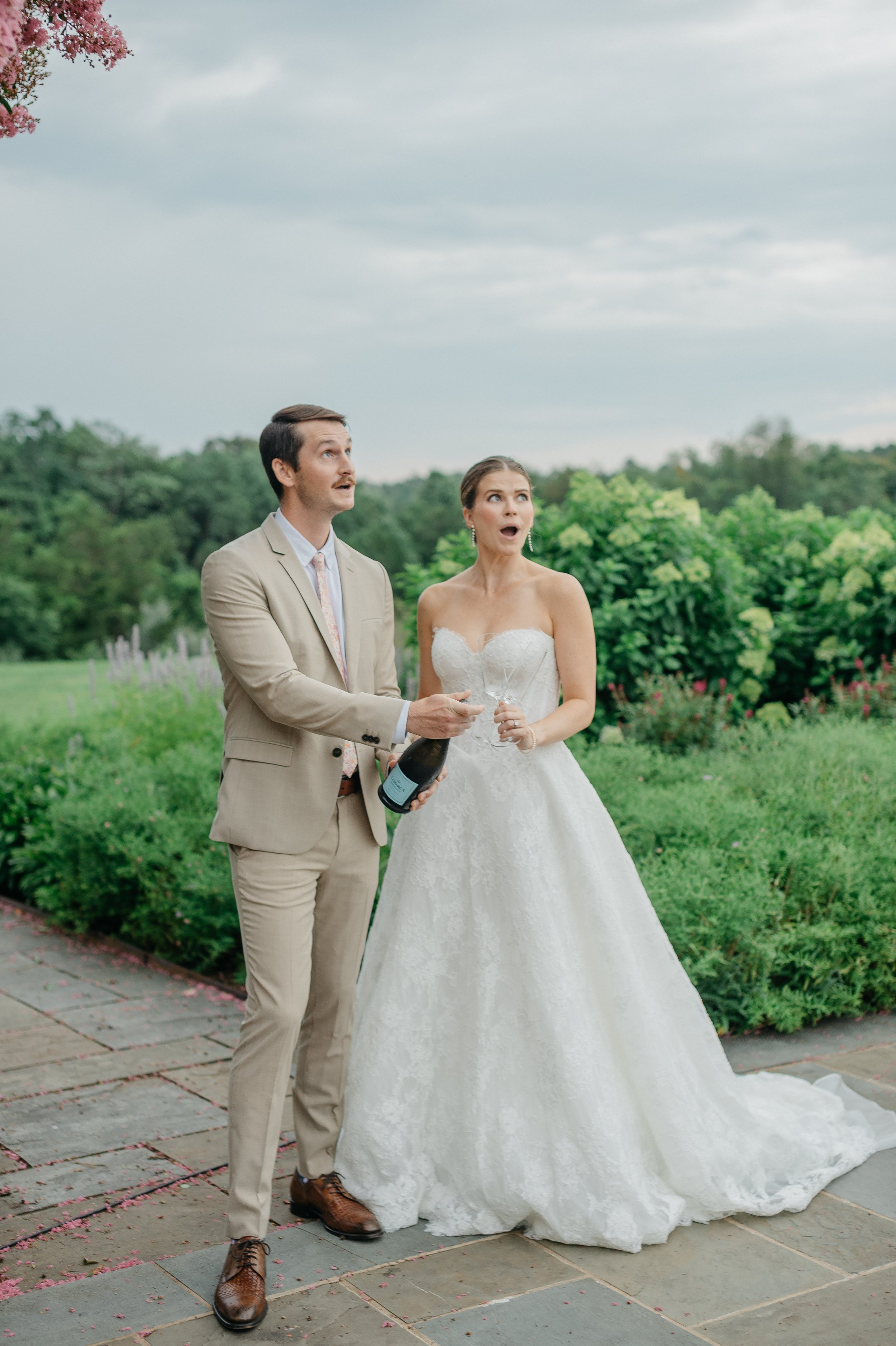 earlymountainvineyardweddingcharlottesvilleweddingphotographersarahhoustonphotography-201.jpg