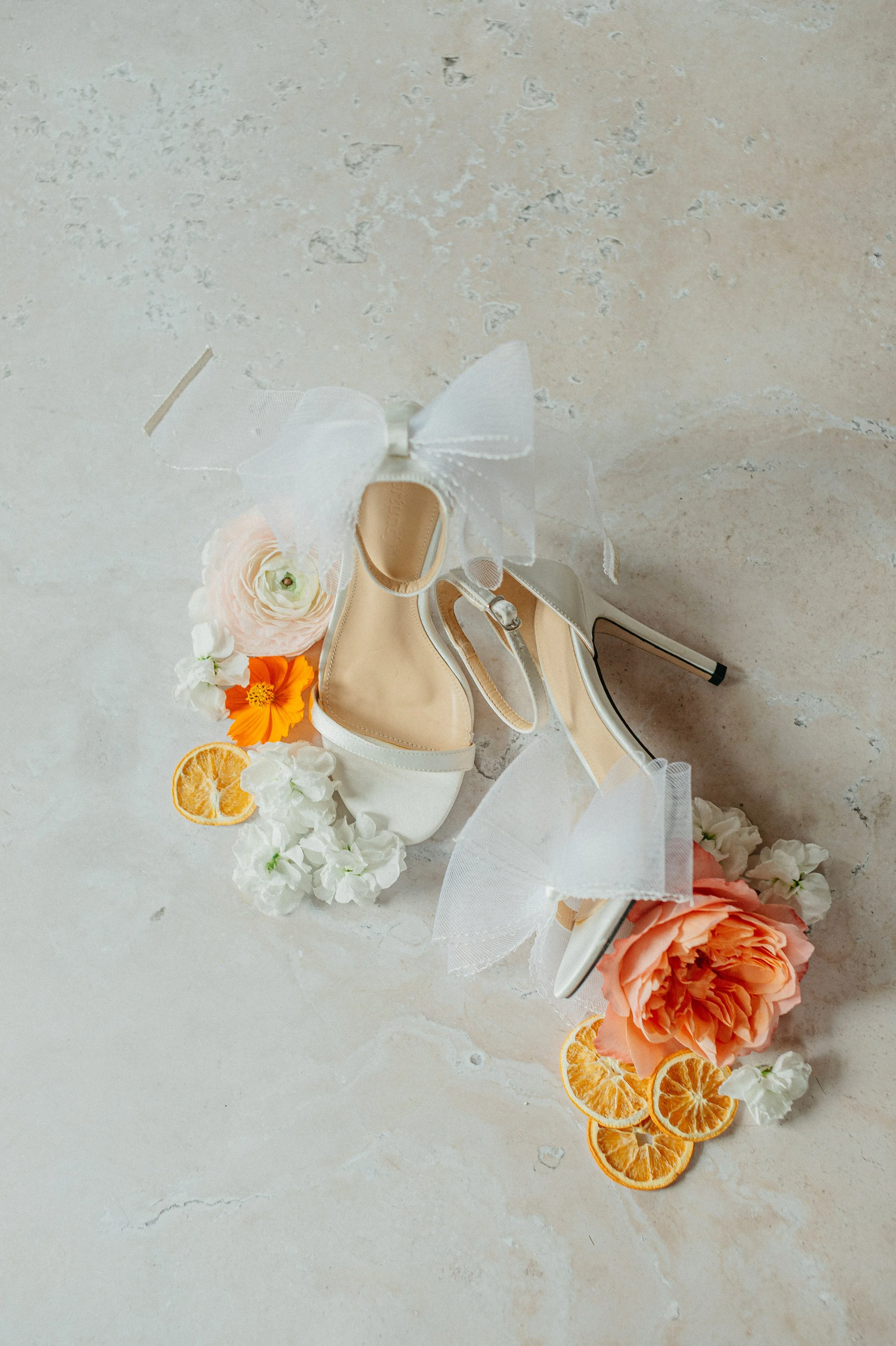 earlymountainvineyardweddingcharlottesvilleweddingphotographersarahhoustonphotography-19.jpg