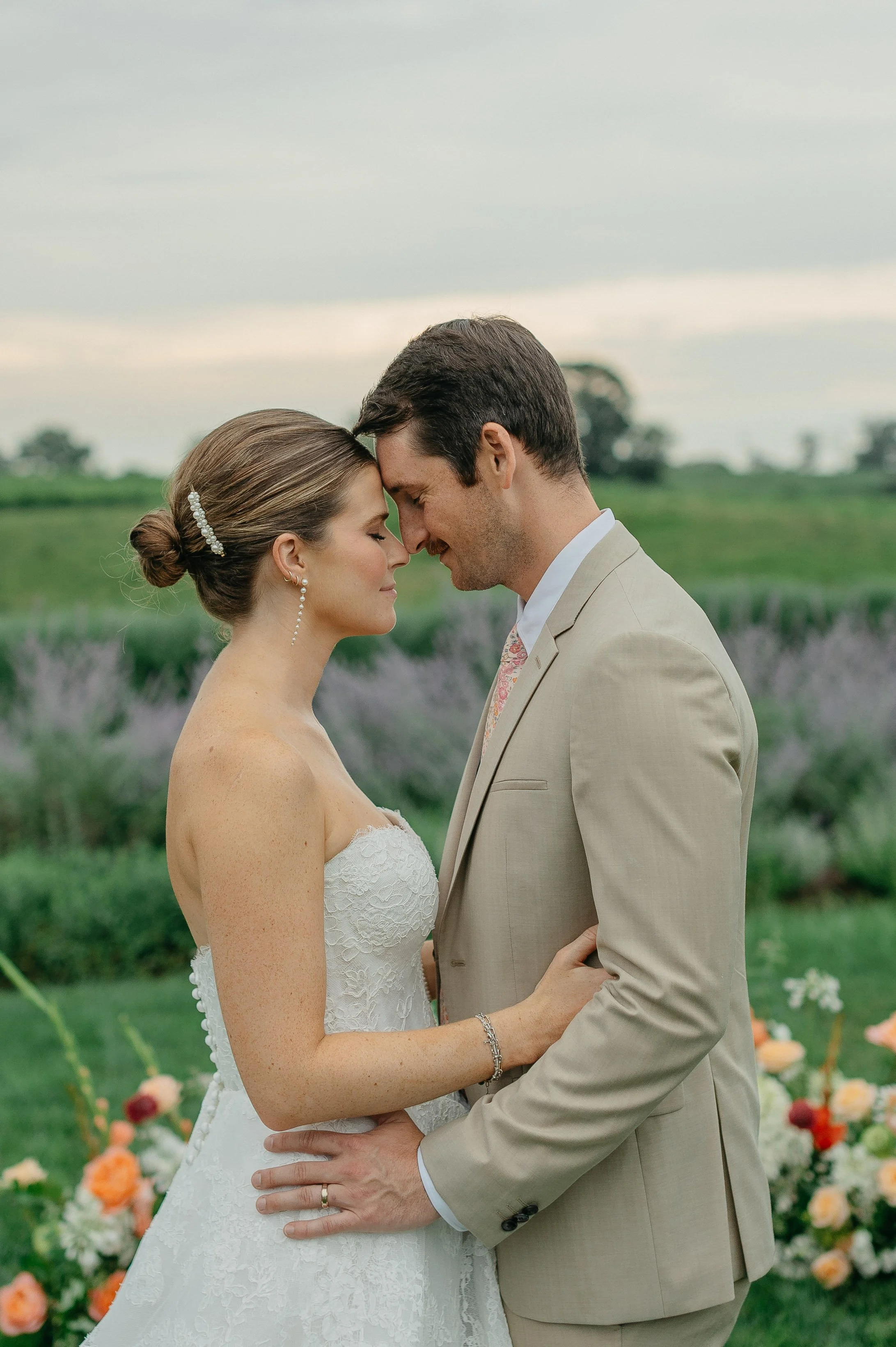 earlymountainvineyardweddingcharlottesvilleweddingphotographersarahhoustonphotography-225.jpg
