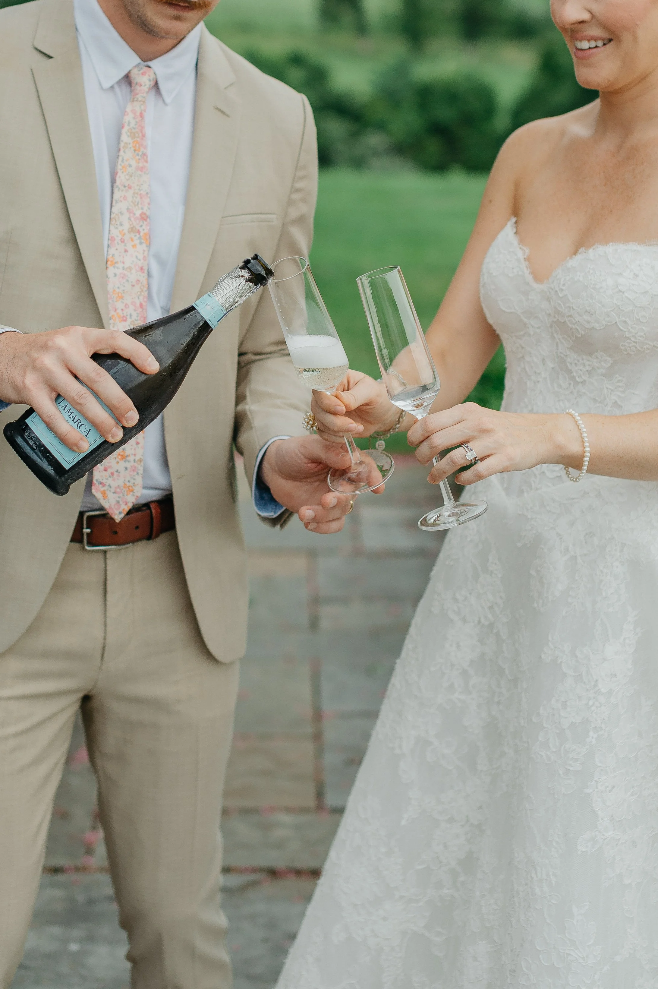 earlymountainvineyardweddingcharlottesvilleweddingphotographersarahhoustonphotography-206.jpg