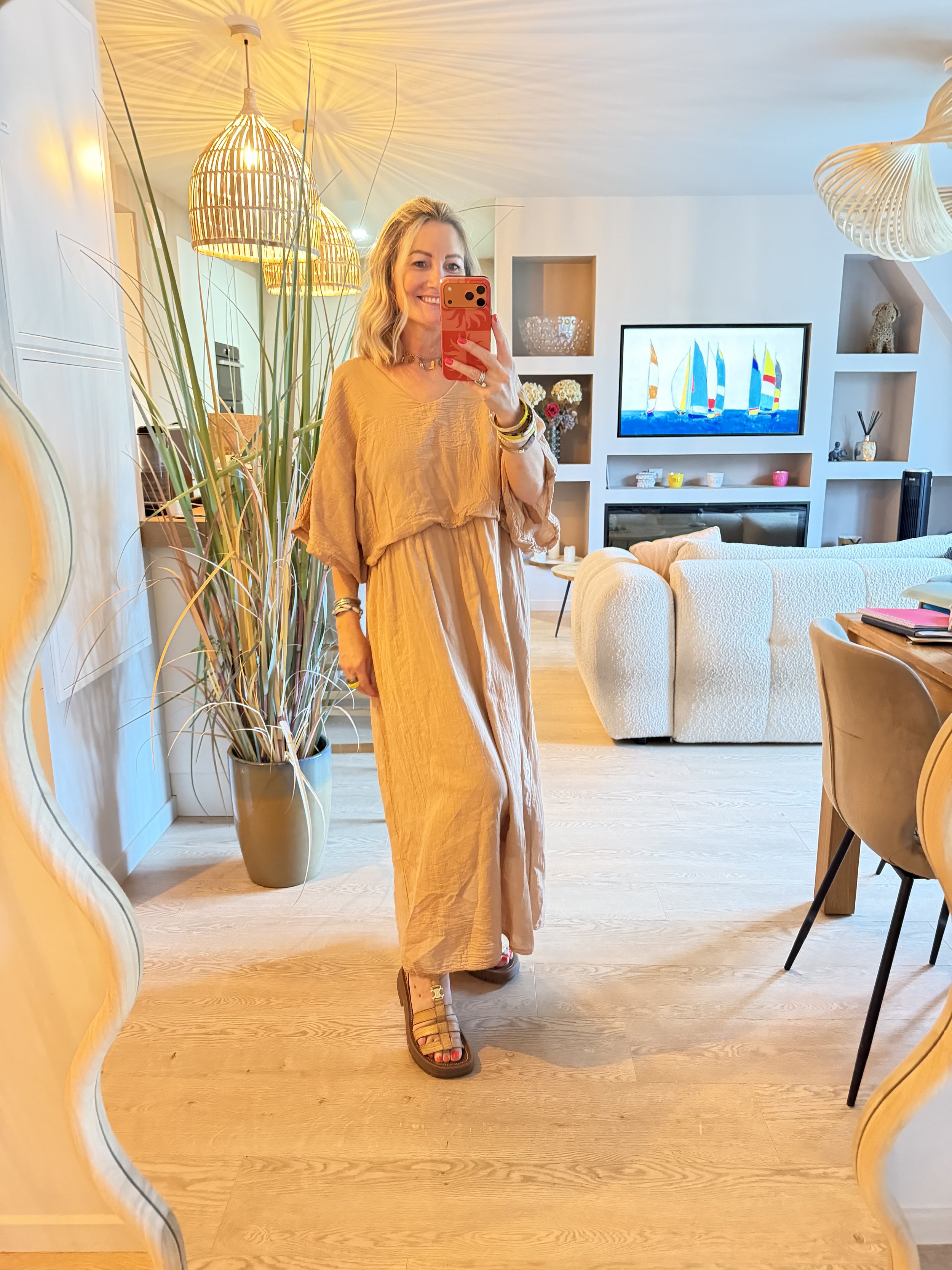 Robe Alba nude