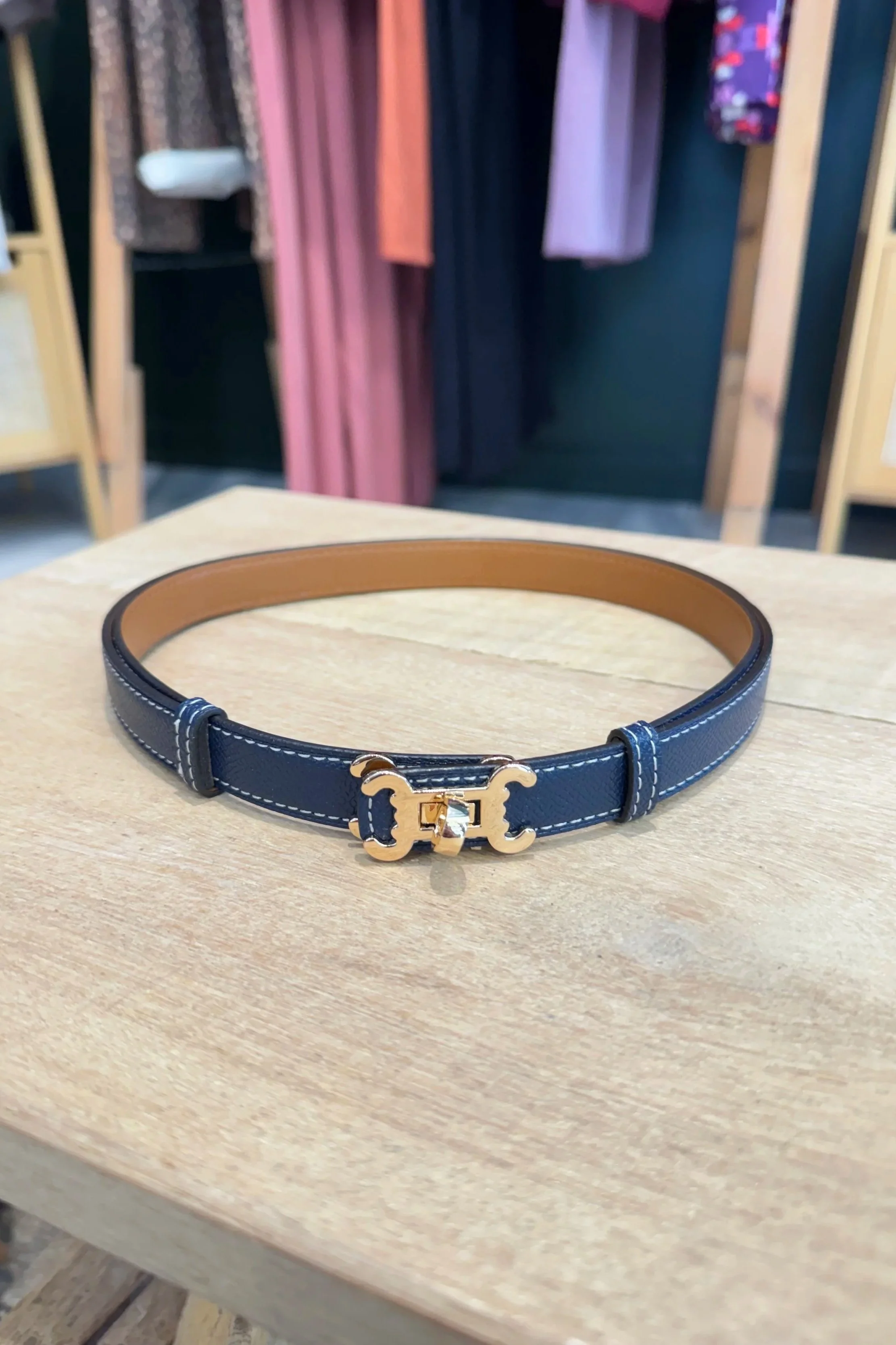 🤎 Ceinture Charlie en cuir bleu marine & boucle dorée
