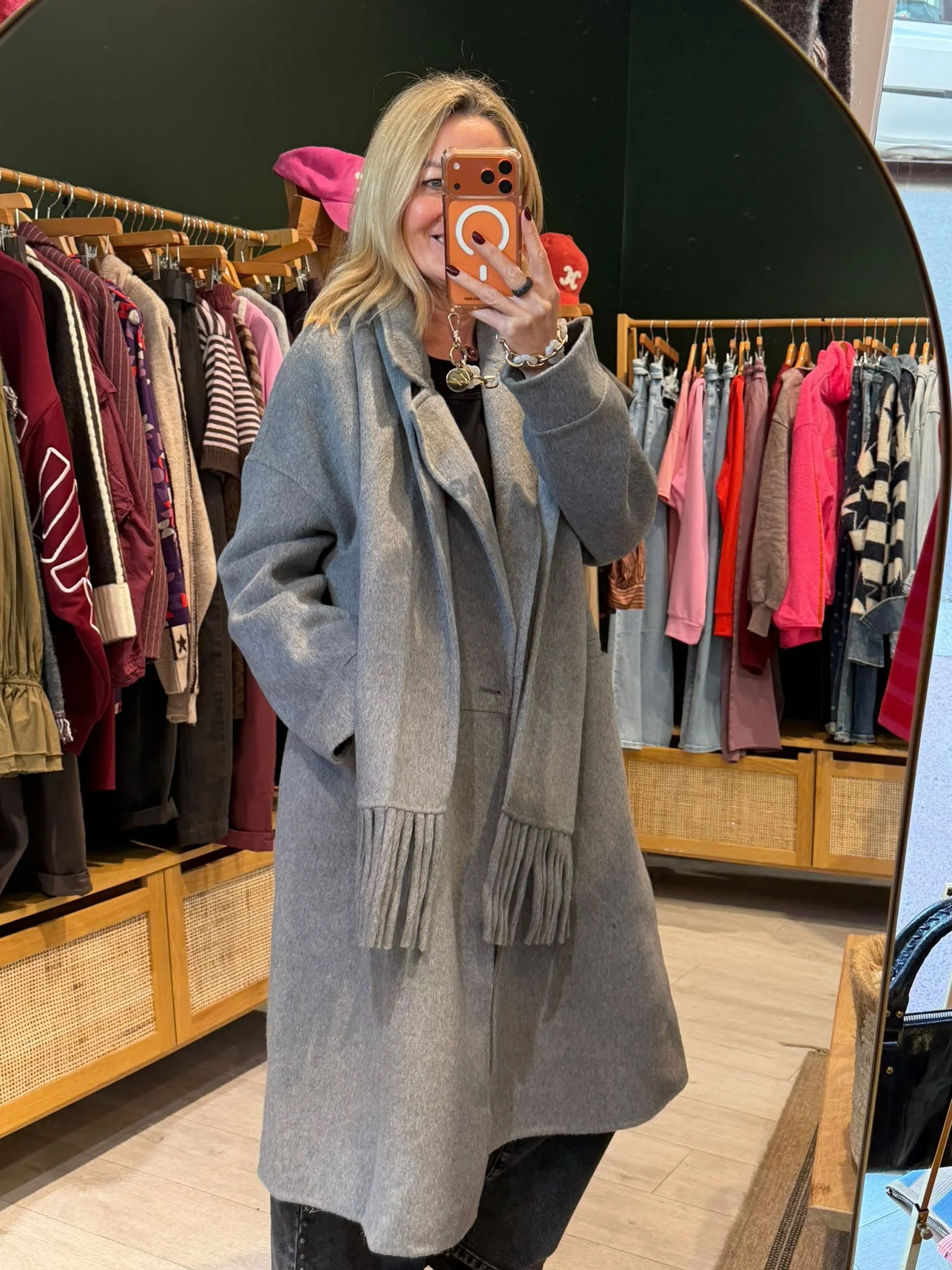 Manteau Roméo – Gris chiné à écharpe intégrée
