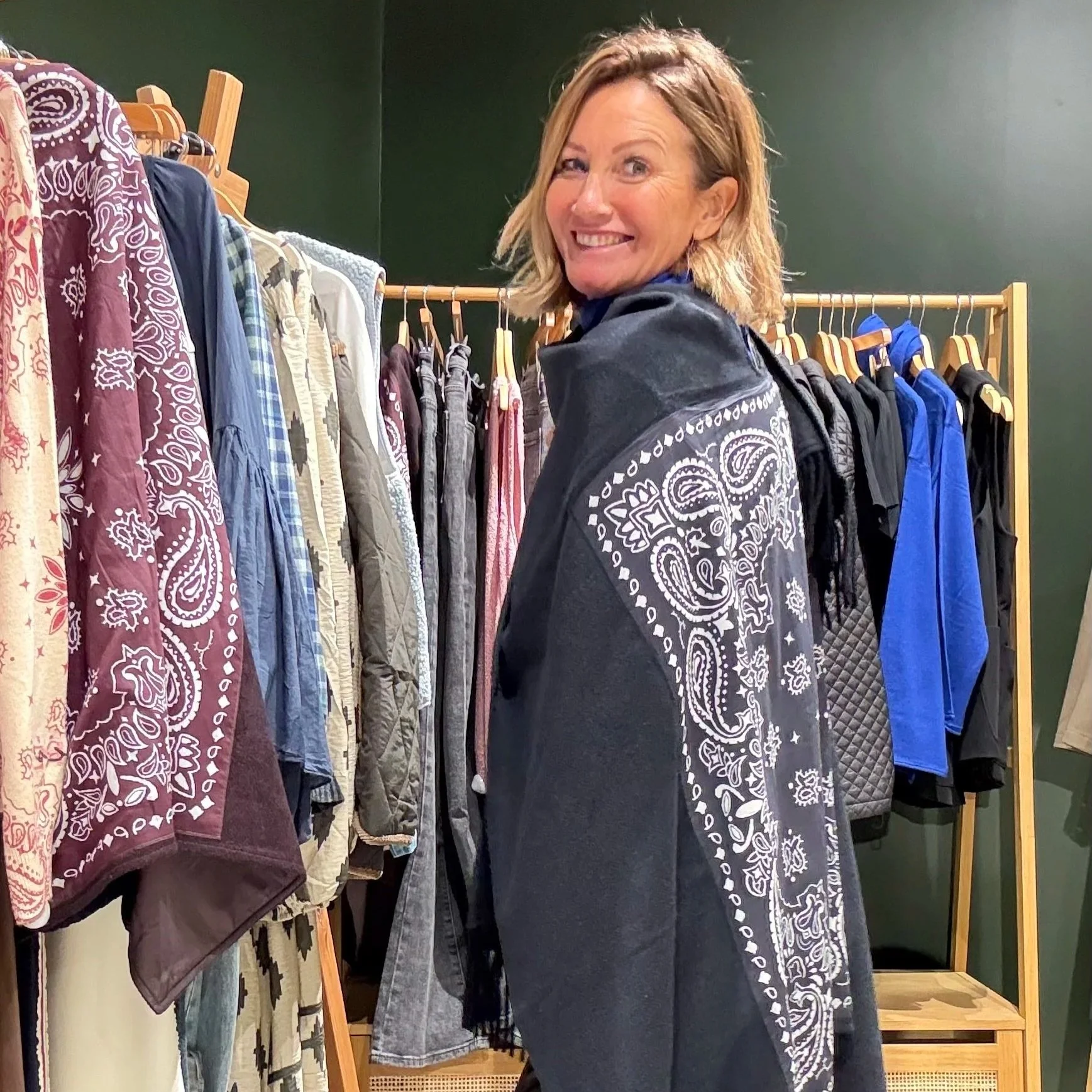 Poncho Isa bleu marine