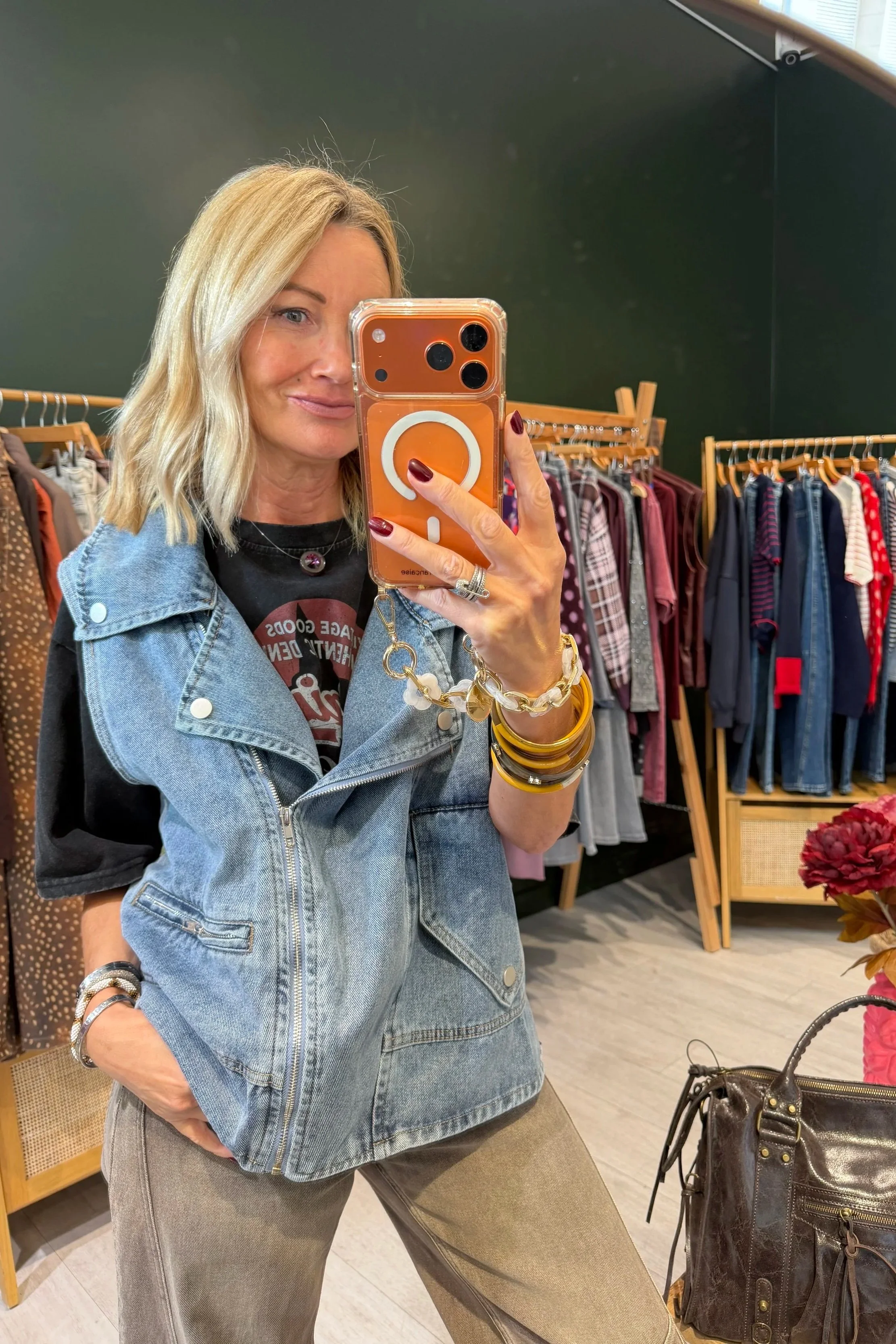 Veste sans manches Flore – Jean & tapisserie fleurie