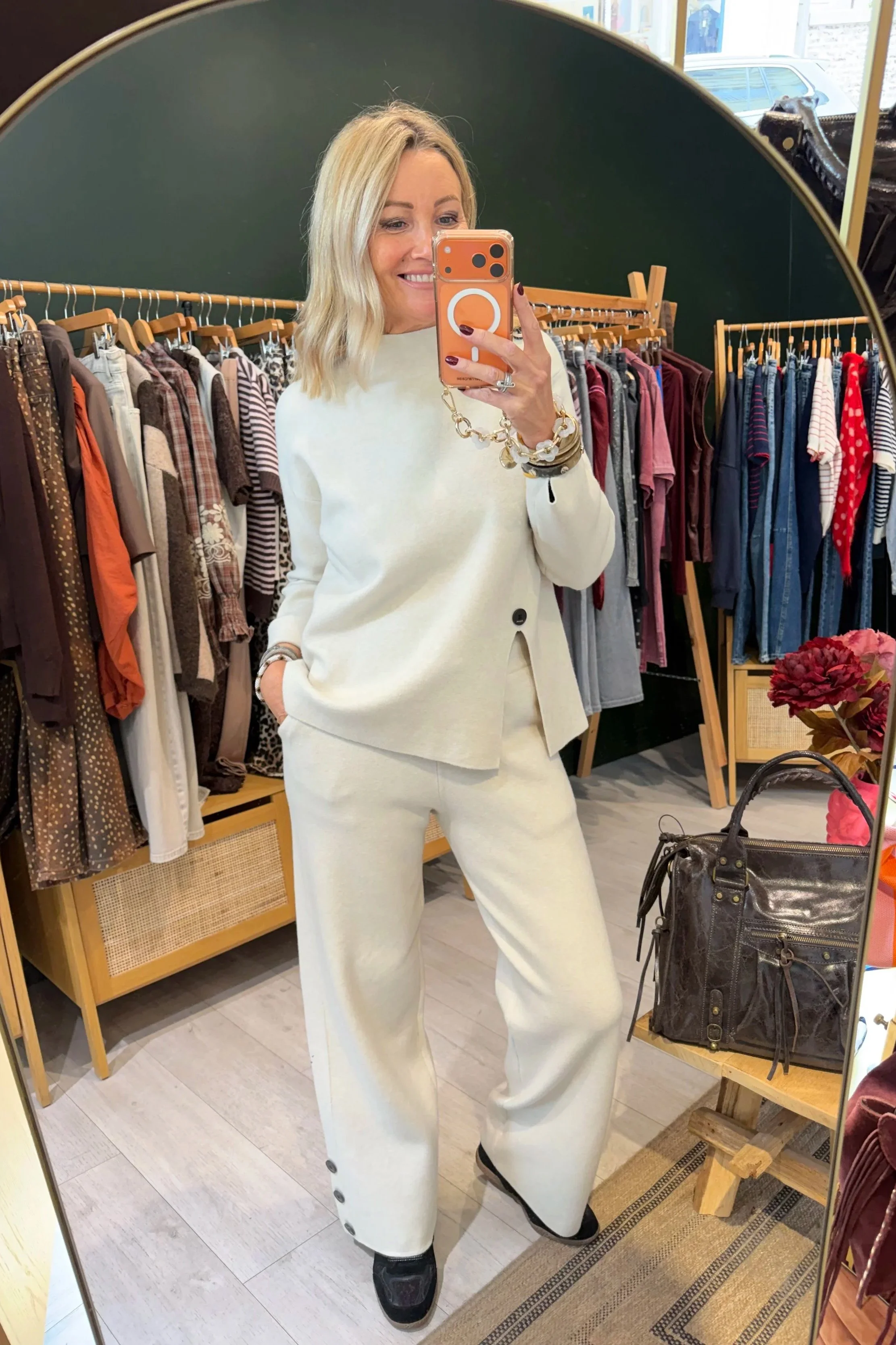 Ensemble en maille – Doux & cocooning 🤎