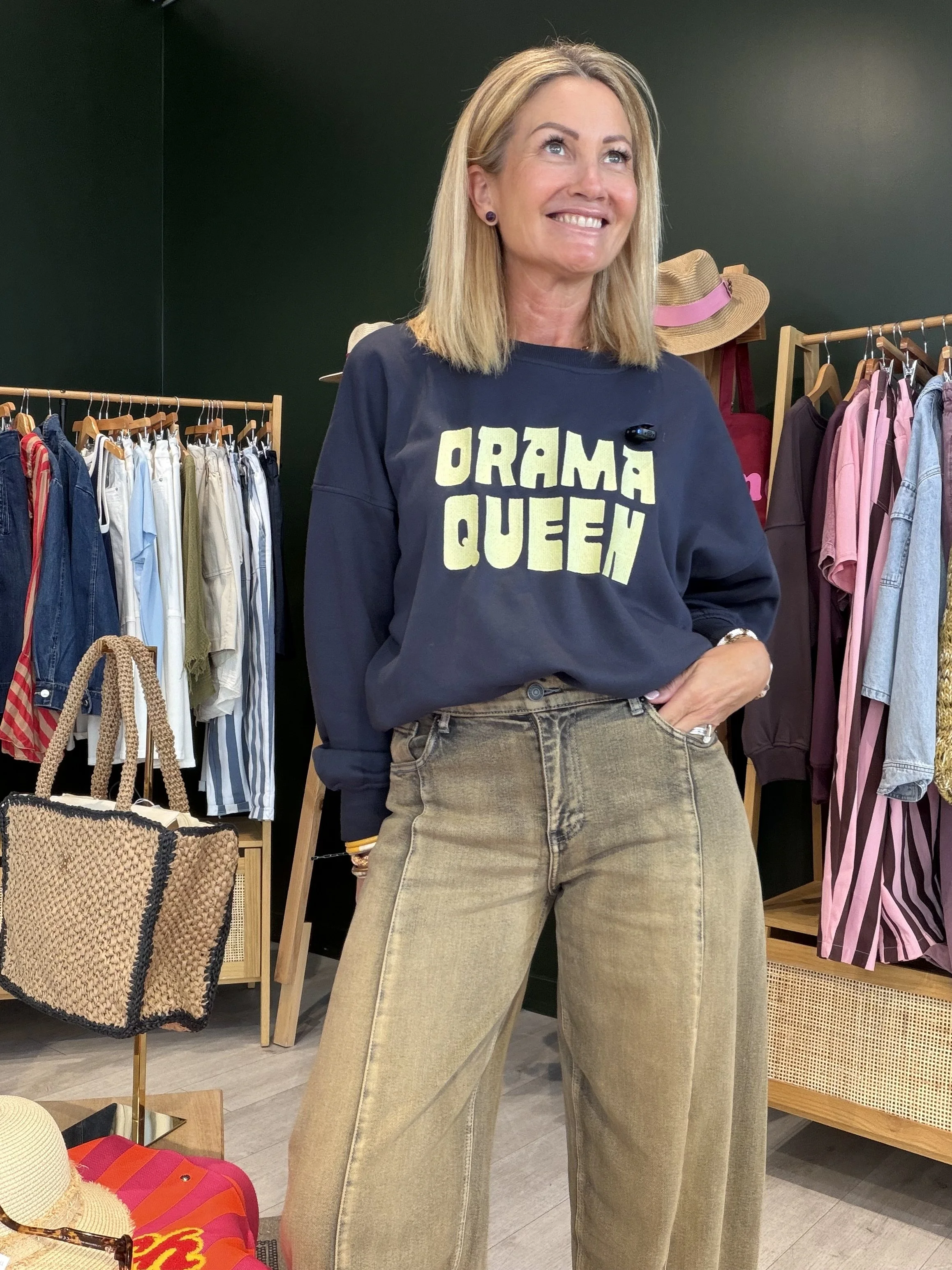 Sweat Drama Bleu marine et jaune beurre