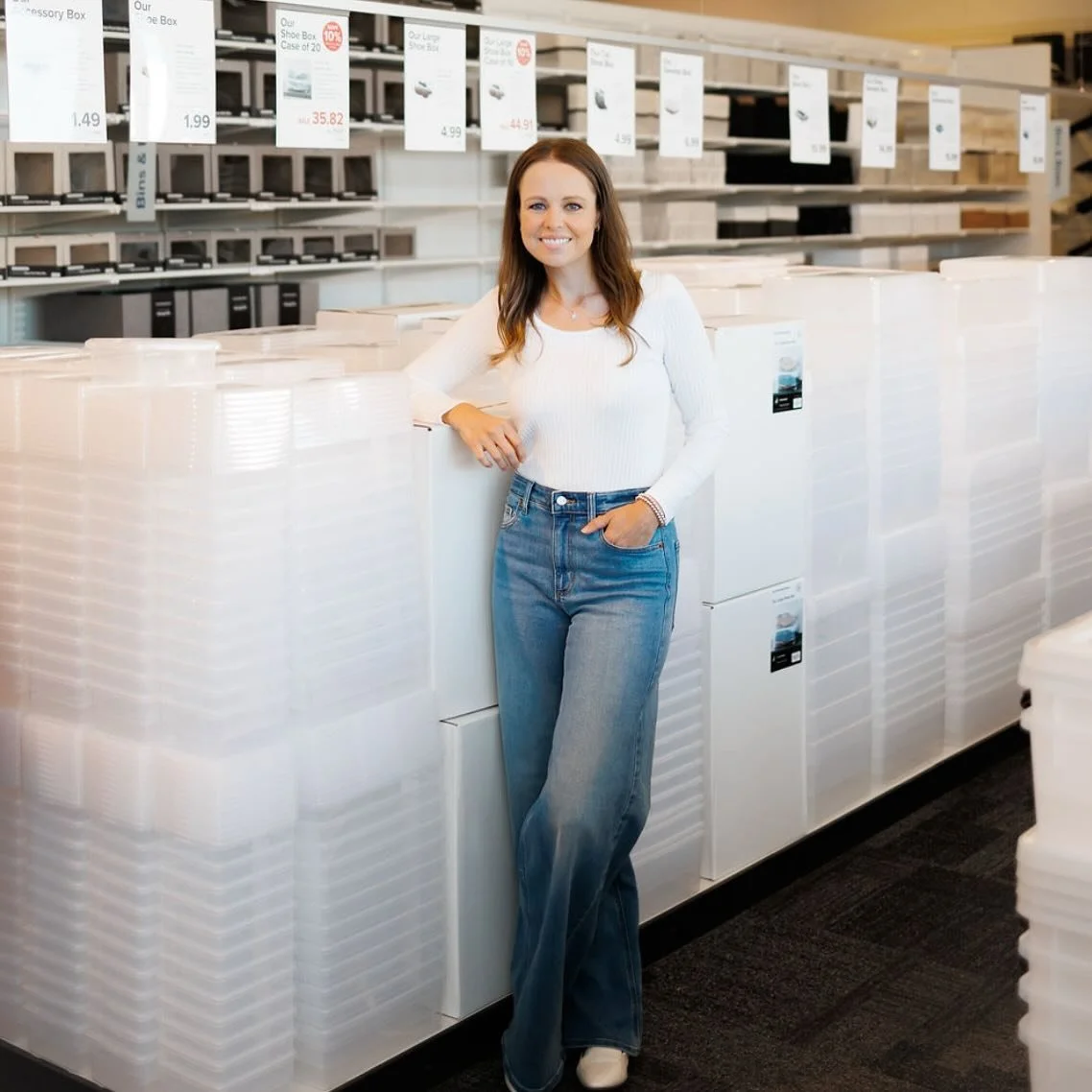 I can&rsquo;t contain myself anymore&hellip; the big announcement is here! 🤍

Simplicity Organization is now the official In-Home Organizer for The Container Store in Minnesota! 

Through this collaboration, all leads from The Container Store will b