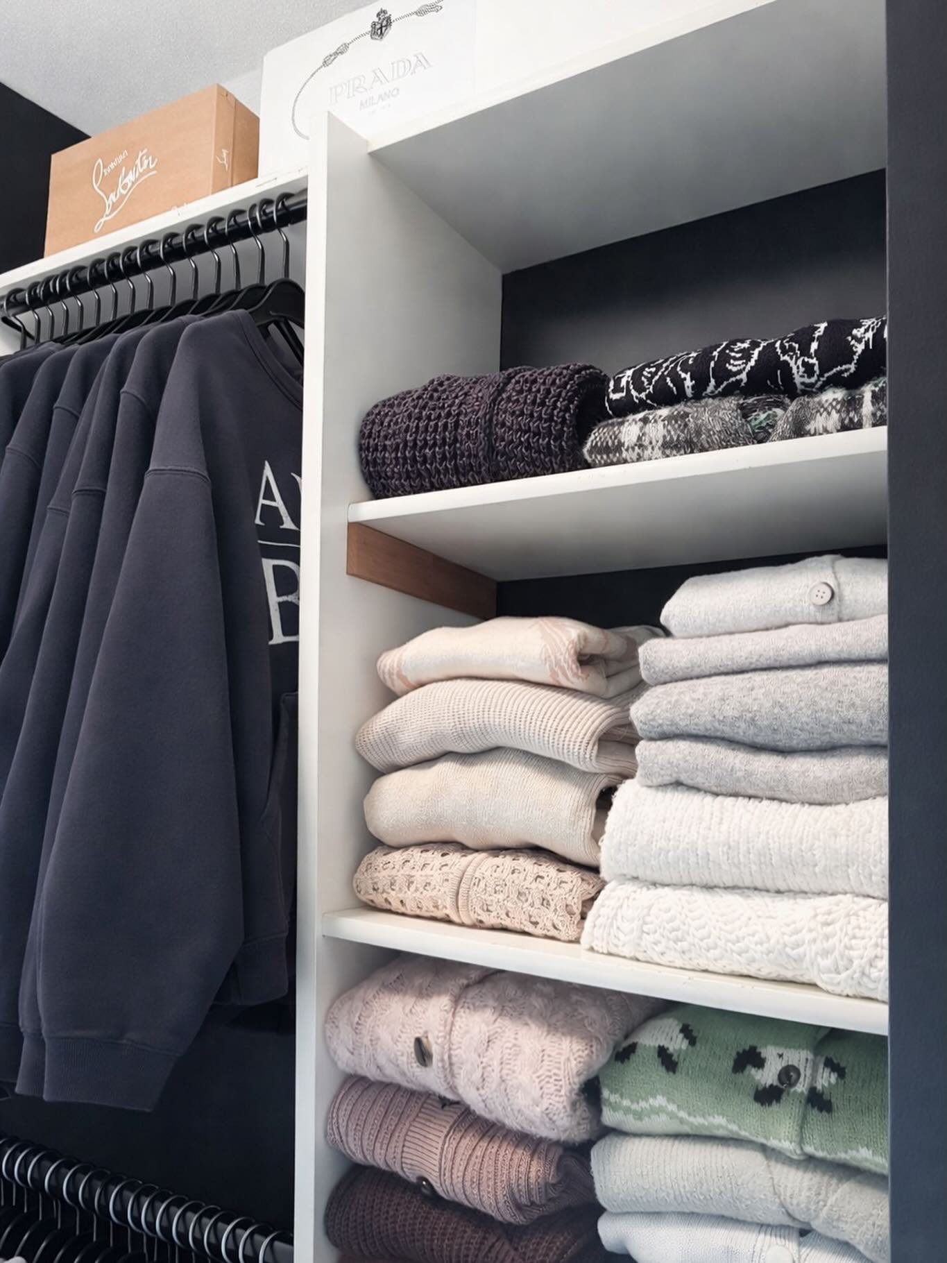 A closet that actually works for you 

When everything is folded with intention and grouped thoughtfully, getting dressed becomes easier&mdash;and you start wearing what you already own.

✔️ Sweaters visible and accessible
✔️ Categories that make sen