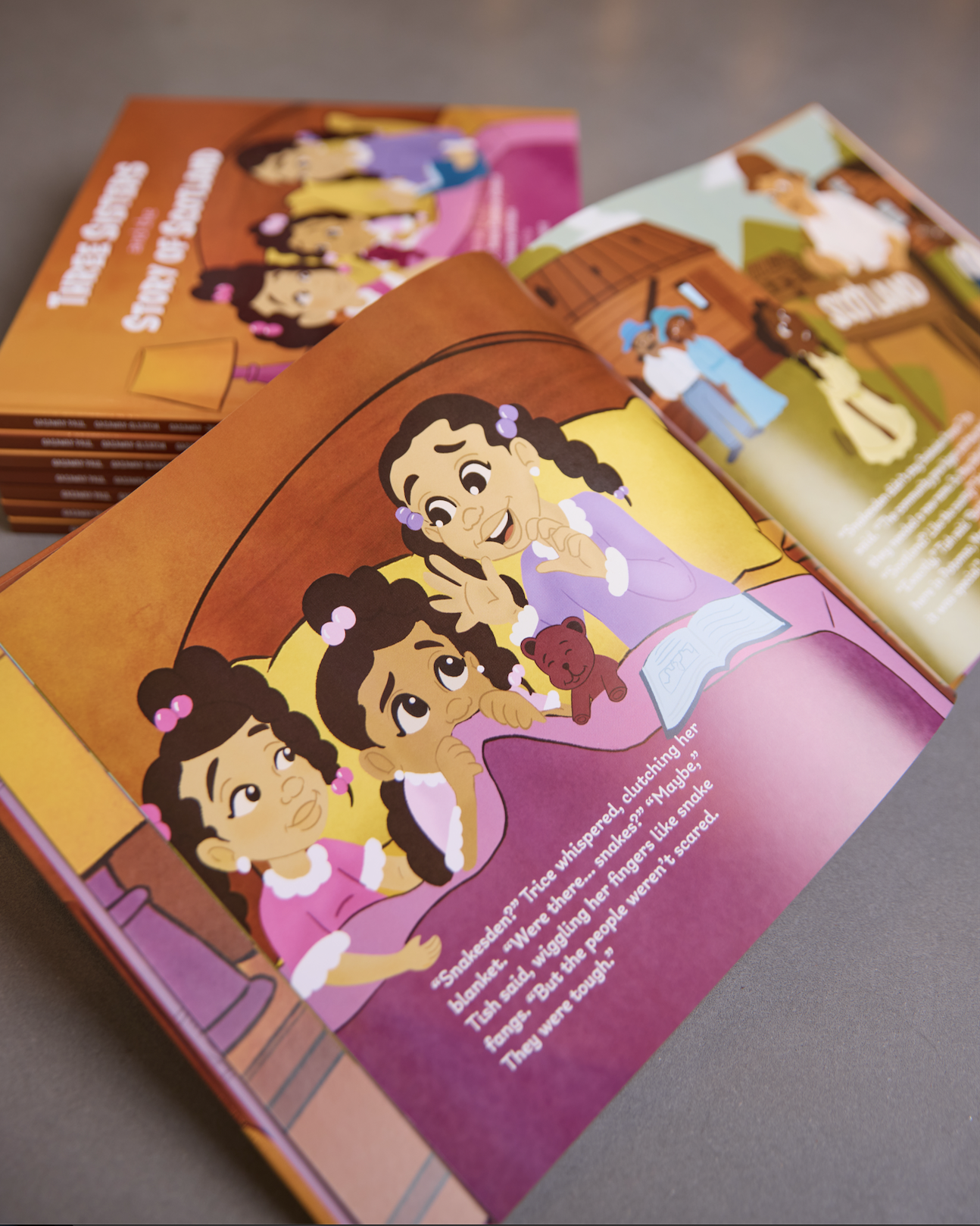 Interior - Girls Snakesden.png