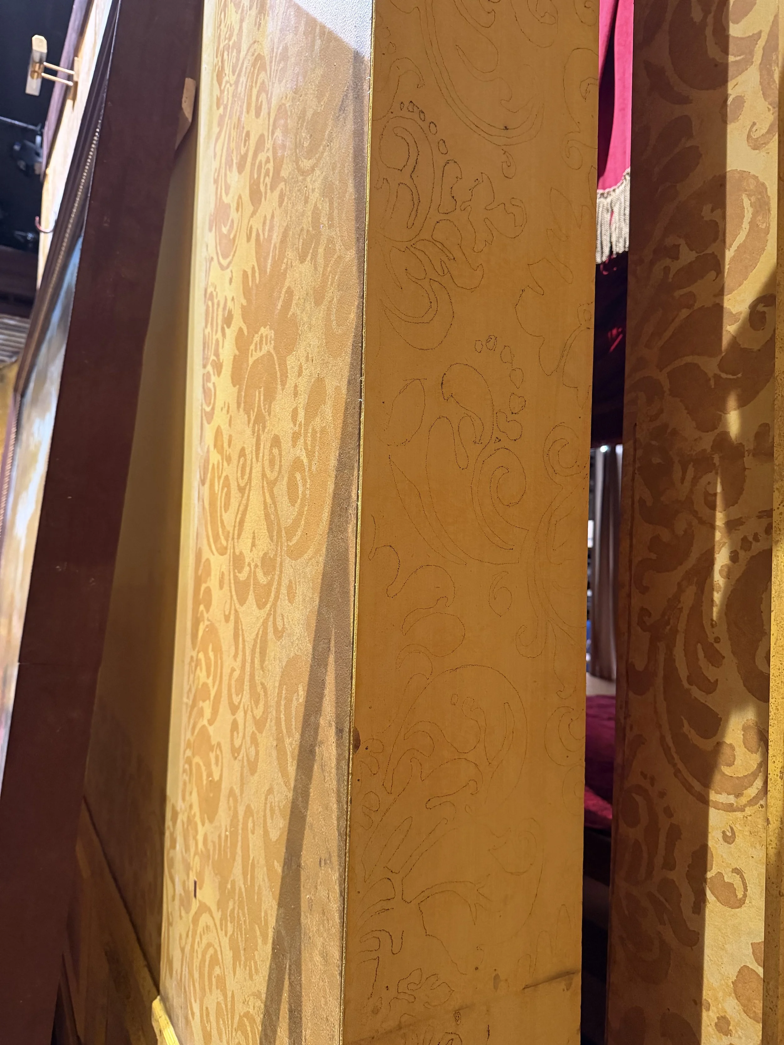 Pouncing for faux wallpaper