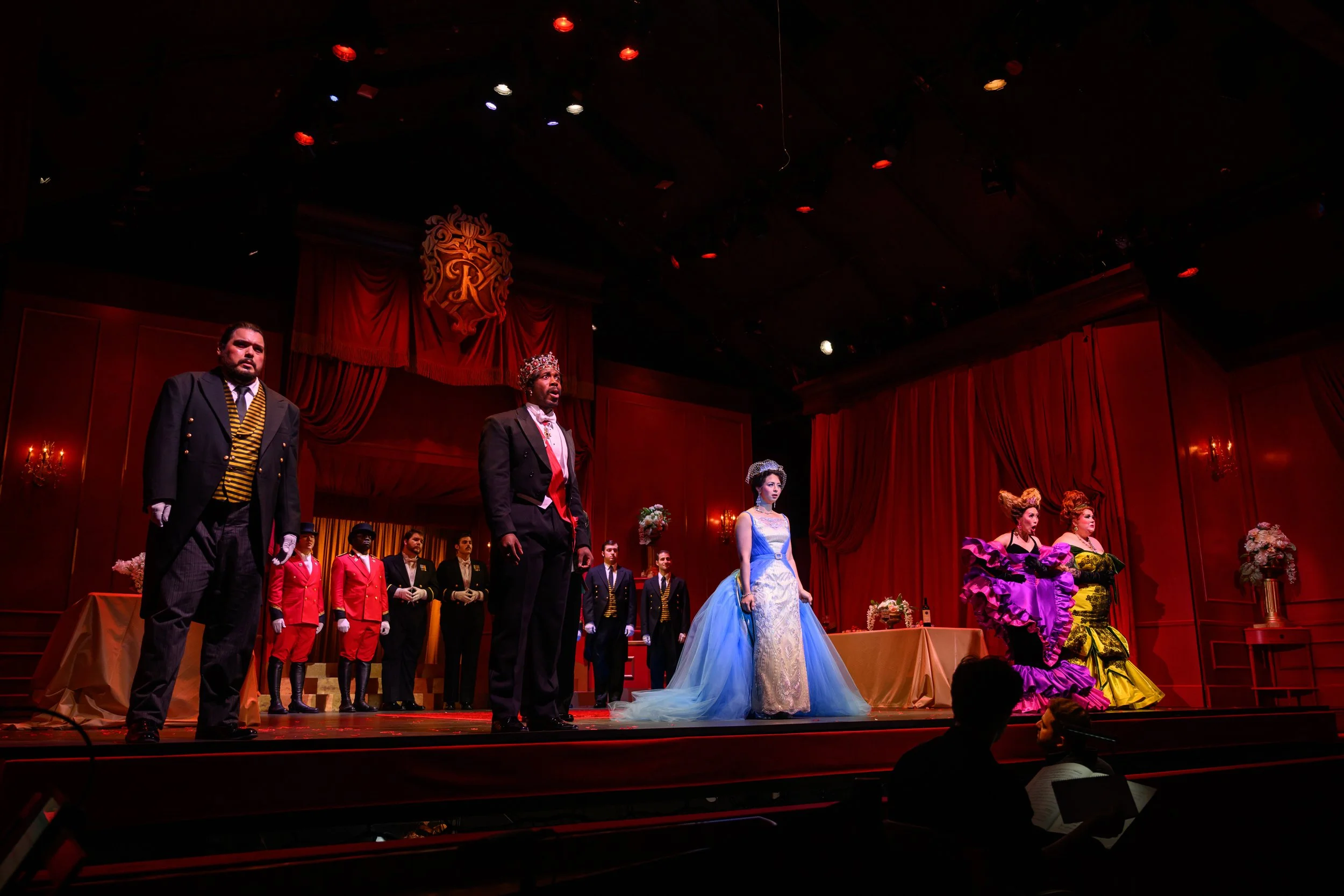 Cenerentola red wide wide.jpg