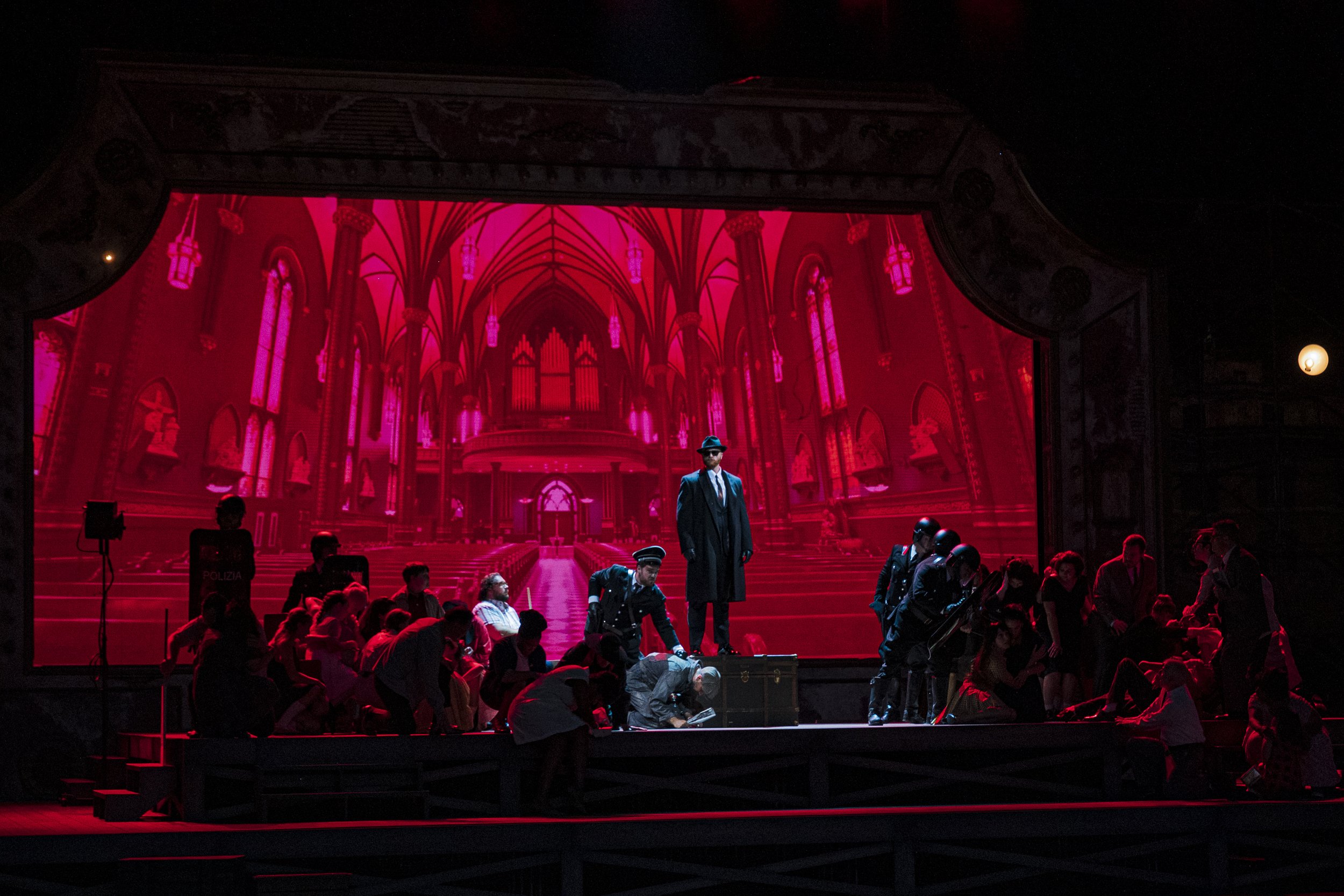 TOSCA 22.jpg