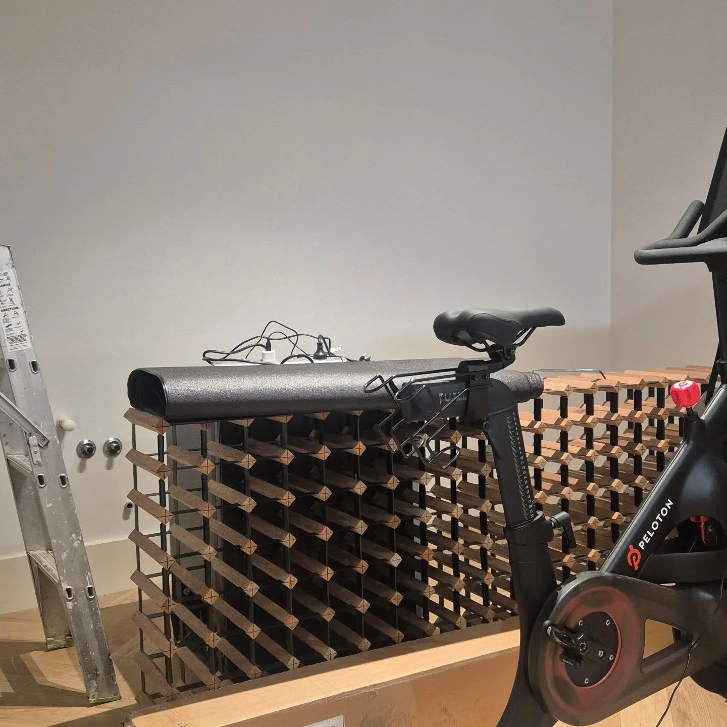 Before and After 
Something different is always good for a change. This cellar /gym room the clients wanted an earthly feel and textured look on the walls.
Clients were extremely happy. 
#strokes_of_perfection