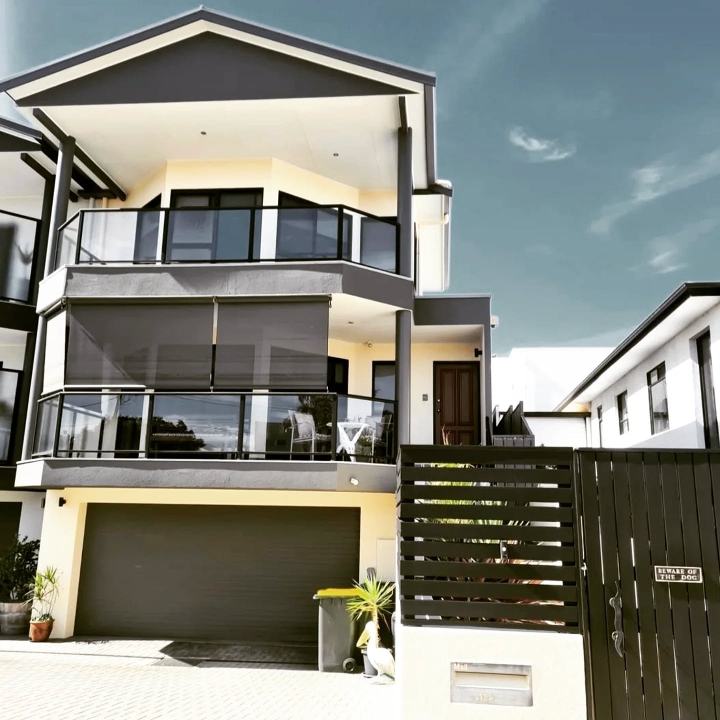 A freshly painted gem by the beach, with premium, long-lasting finishes. #strokes_of_perfection_