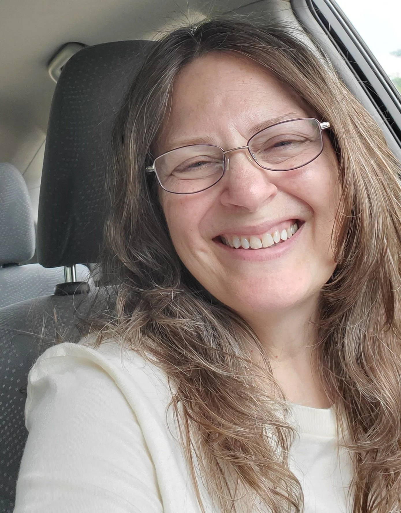 Chris Newell MSW, LICSW licensed independent clinical social worker/therapist.