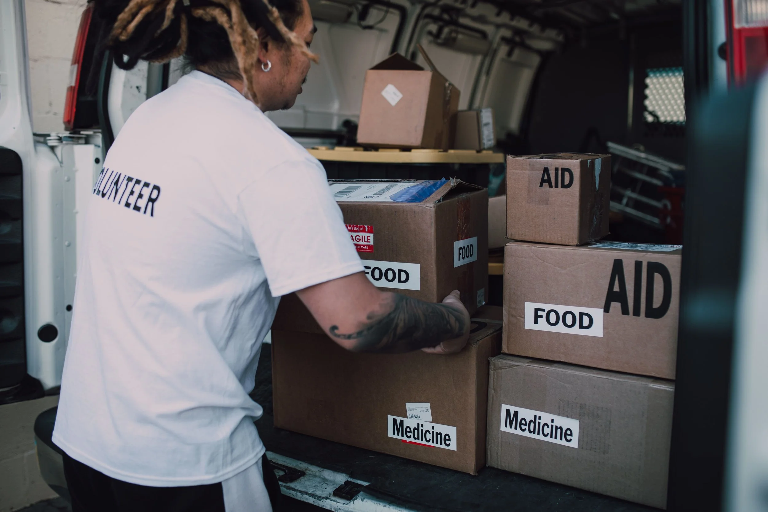 man-volunteering