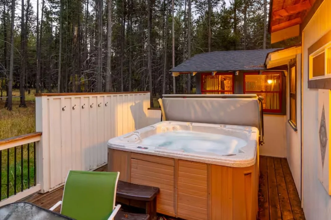 Private hot tub