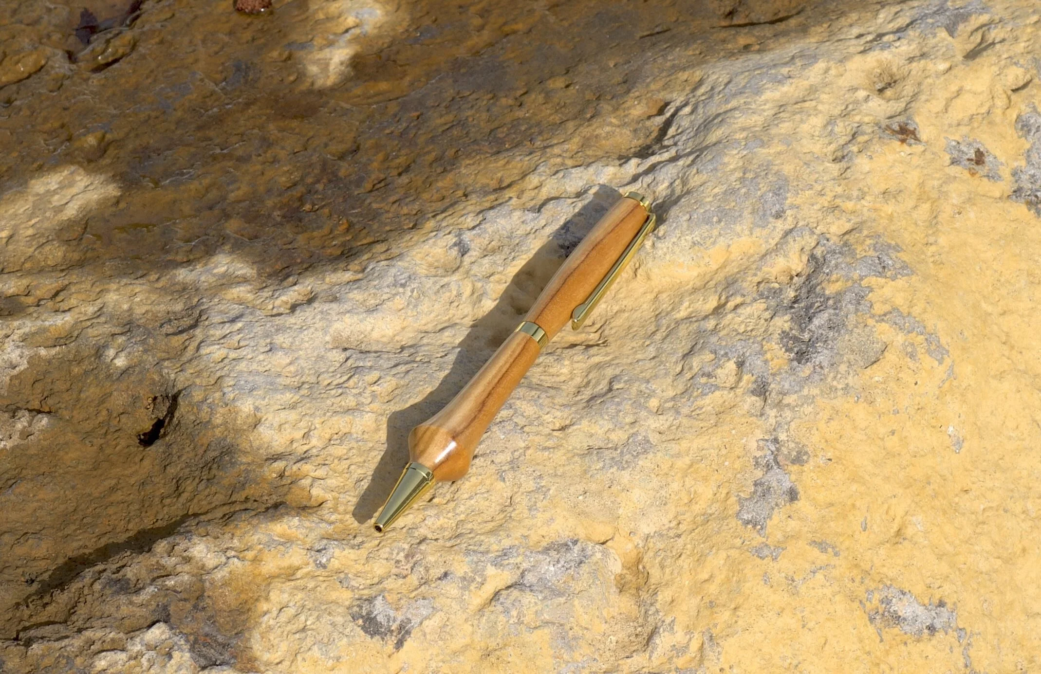 The Curved Grip Pen - Olivewood wood