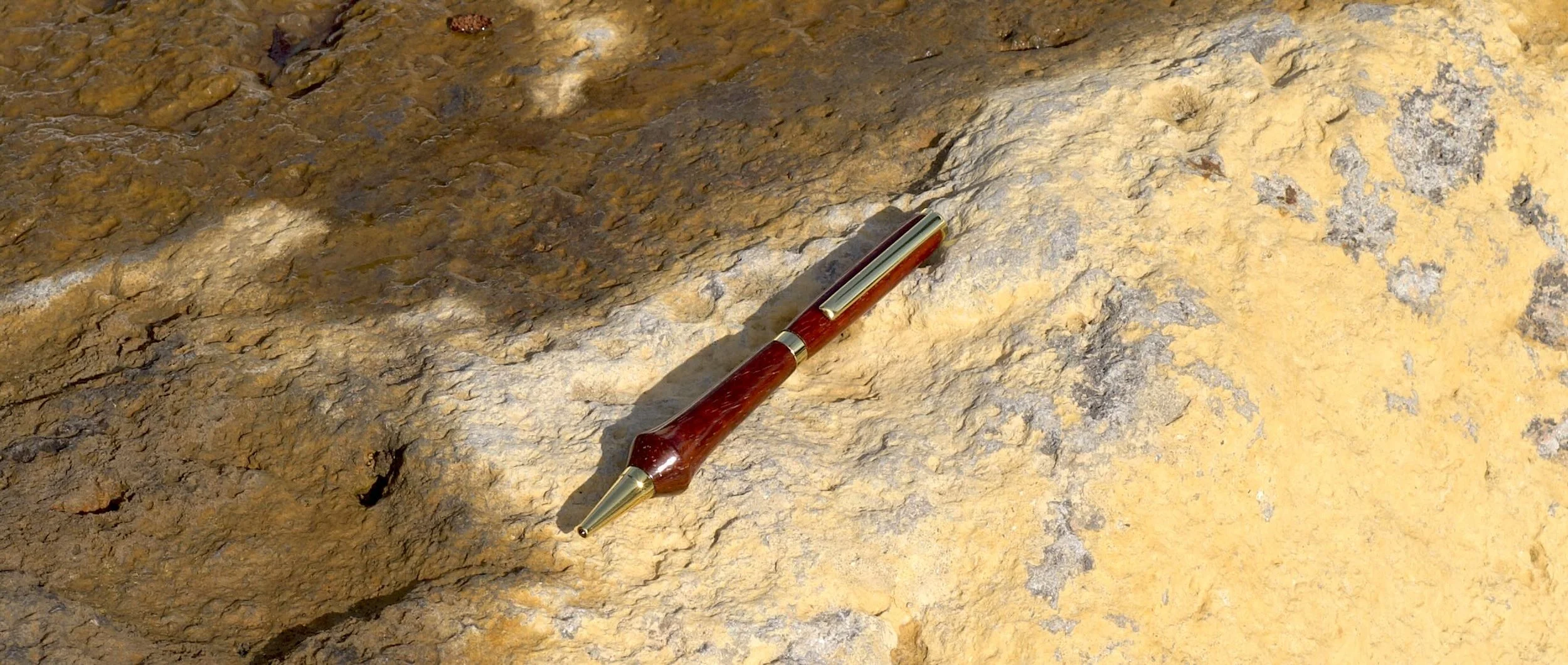 The Curved Grip Pen - Padauk