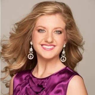 2015 scholarship recipient, Kayla Sinclair