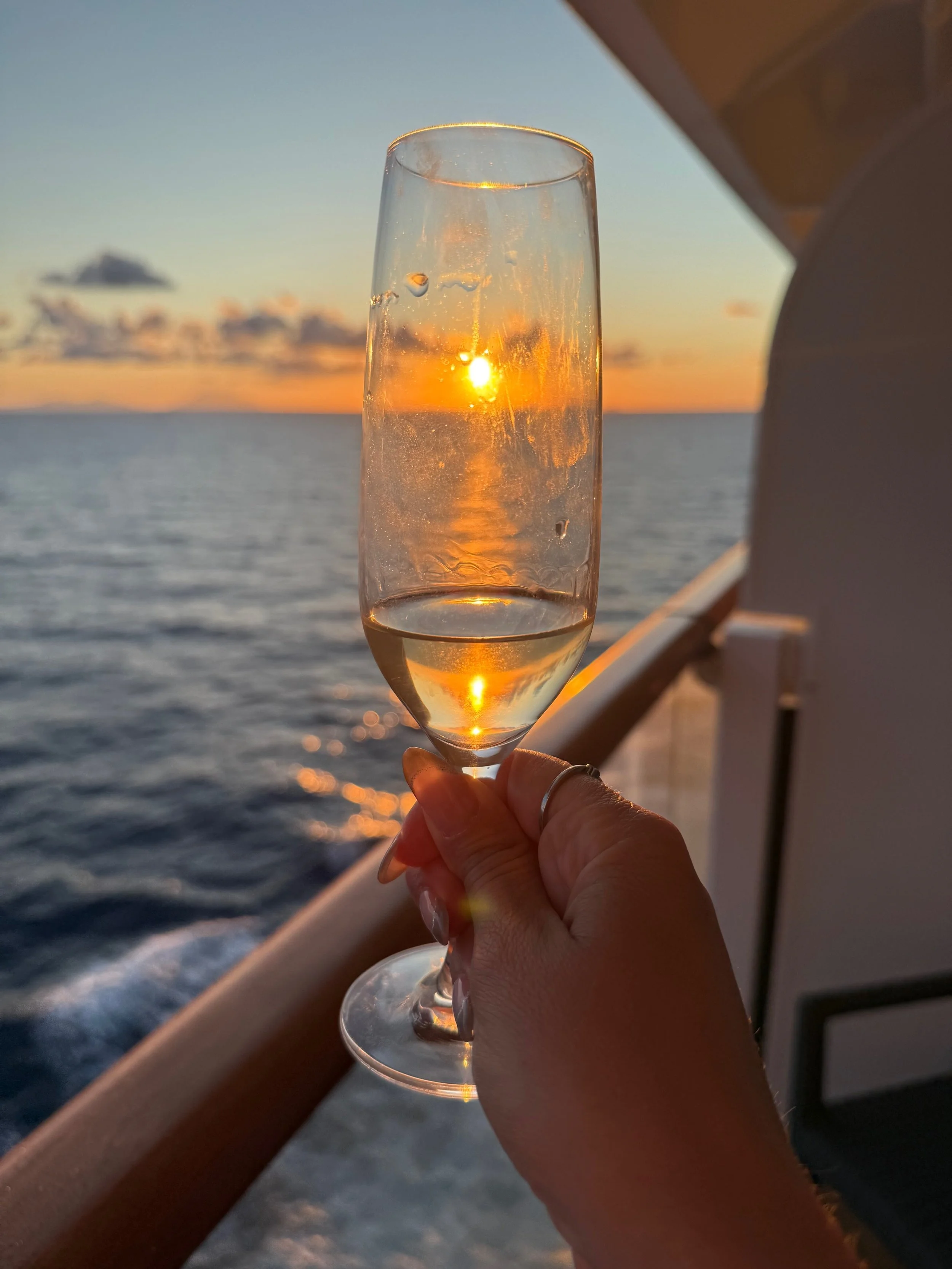 Hot Takes - Humor, opinions, chaos 