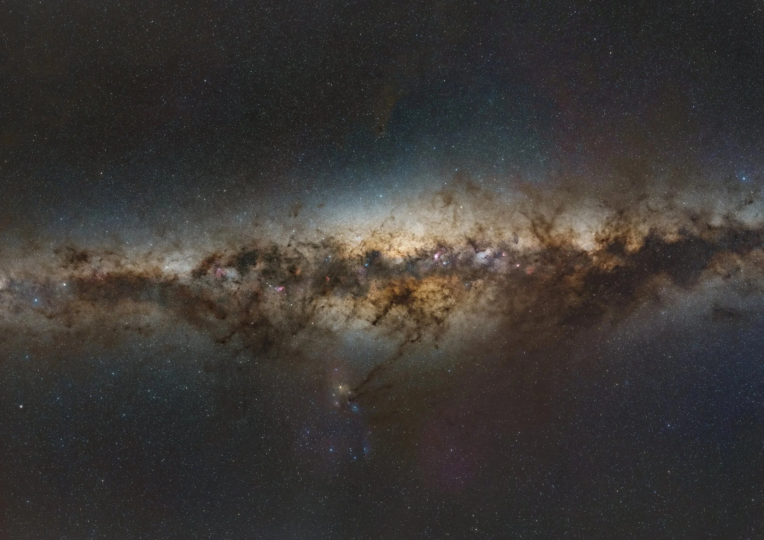 5 panels, 10x120s each.
Sigma 24mm F1.4 DG HSM (Art) + Canon R
Tivoli, Namibia