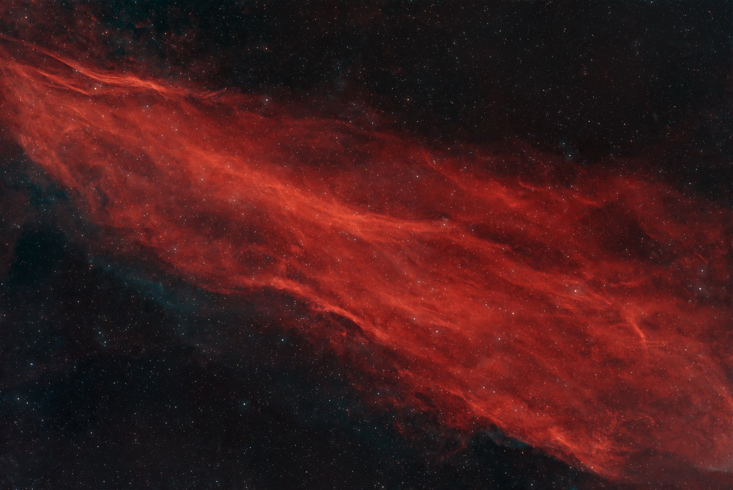 Gum 12b
At the border of the constellations Vela and Antlia lies an object known as Gum 12b. It is an extended nebula that forms the outer part of the giant emission nebula called the Gum Nebula.
26x300s
Redcat51+Asi2600Mc Pro + Svbony220, 