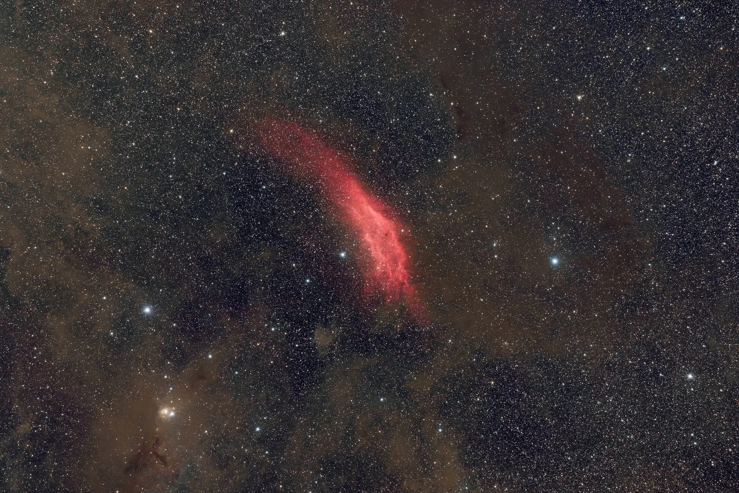 NGC 1499
Sprzęt: Canon R + Siamang 135 mm f/2.8 + SkyGuider Pro
80 x 120s.