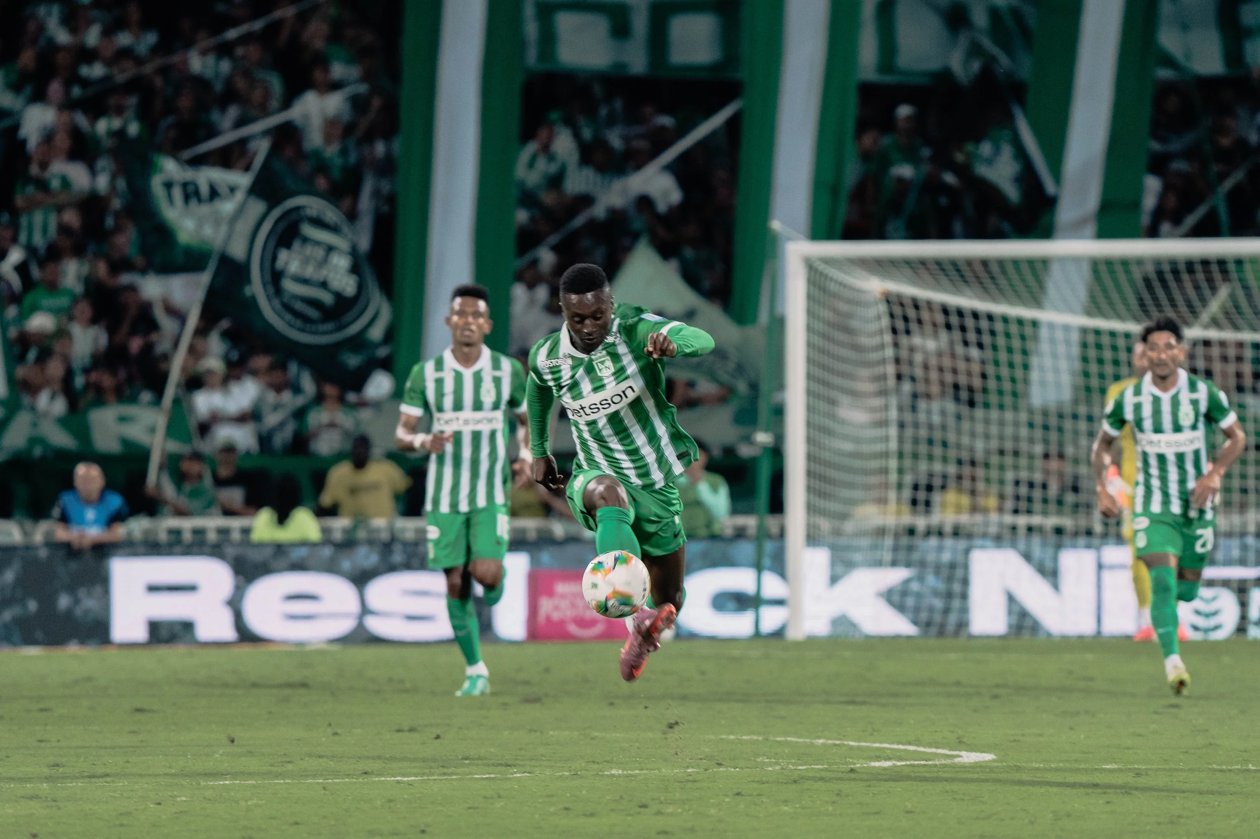 MARLOS MORENO