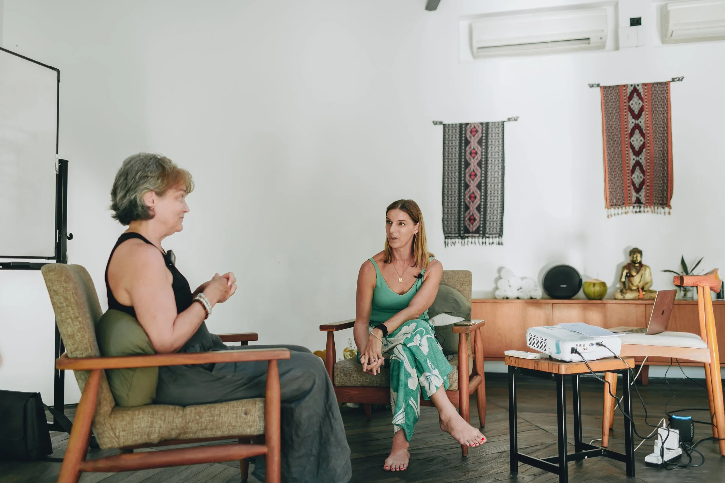 How Does Storytelling Relate To Love Coaching?THe Untold Love Stories That Change Our Lives