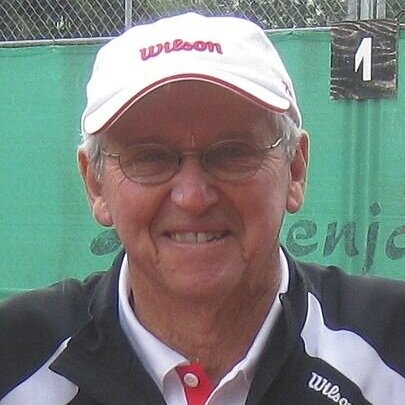 405px-Roy_Emerson_2011.jpg