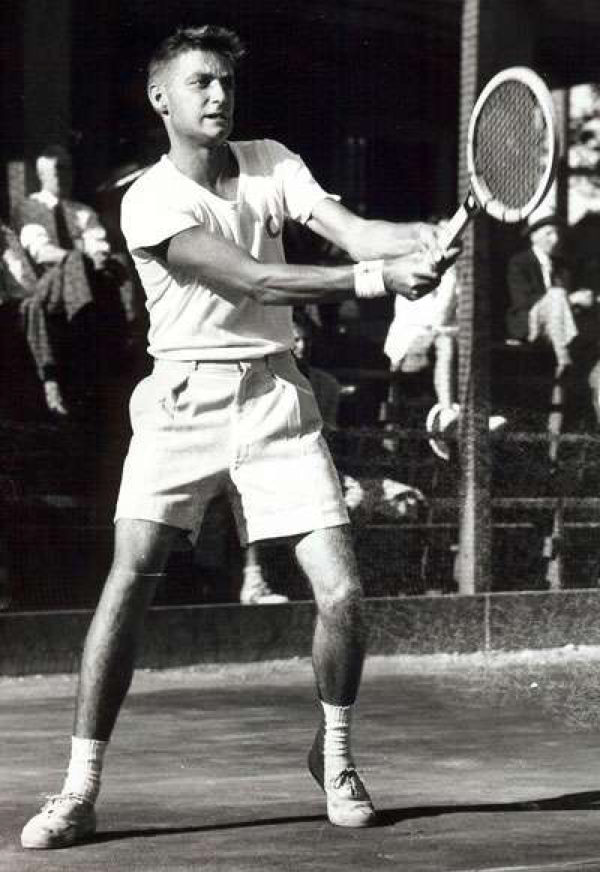 Lorne Main Photo Courtesy British Columbia Sports Hall of Fame &amp; Museum 1975