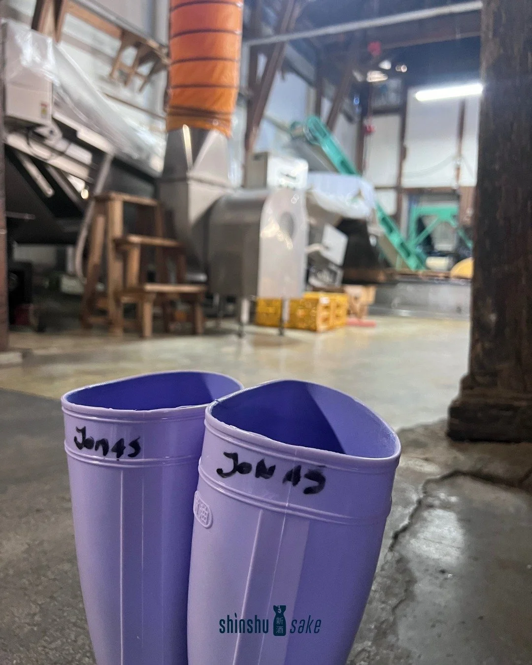 Sake fermentation is delicate.
Contamination control starts at the door, clean boots, washing hands, controlled environment.

Changing boots multiple times a day is part of the job.
Cleaning. Cleaning. Cleaning.

And did you know?
Inside a brewery, f