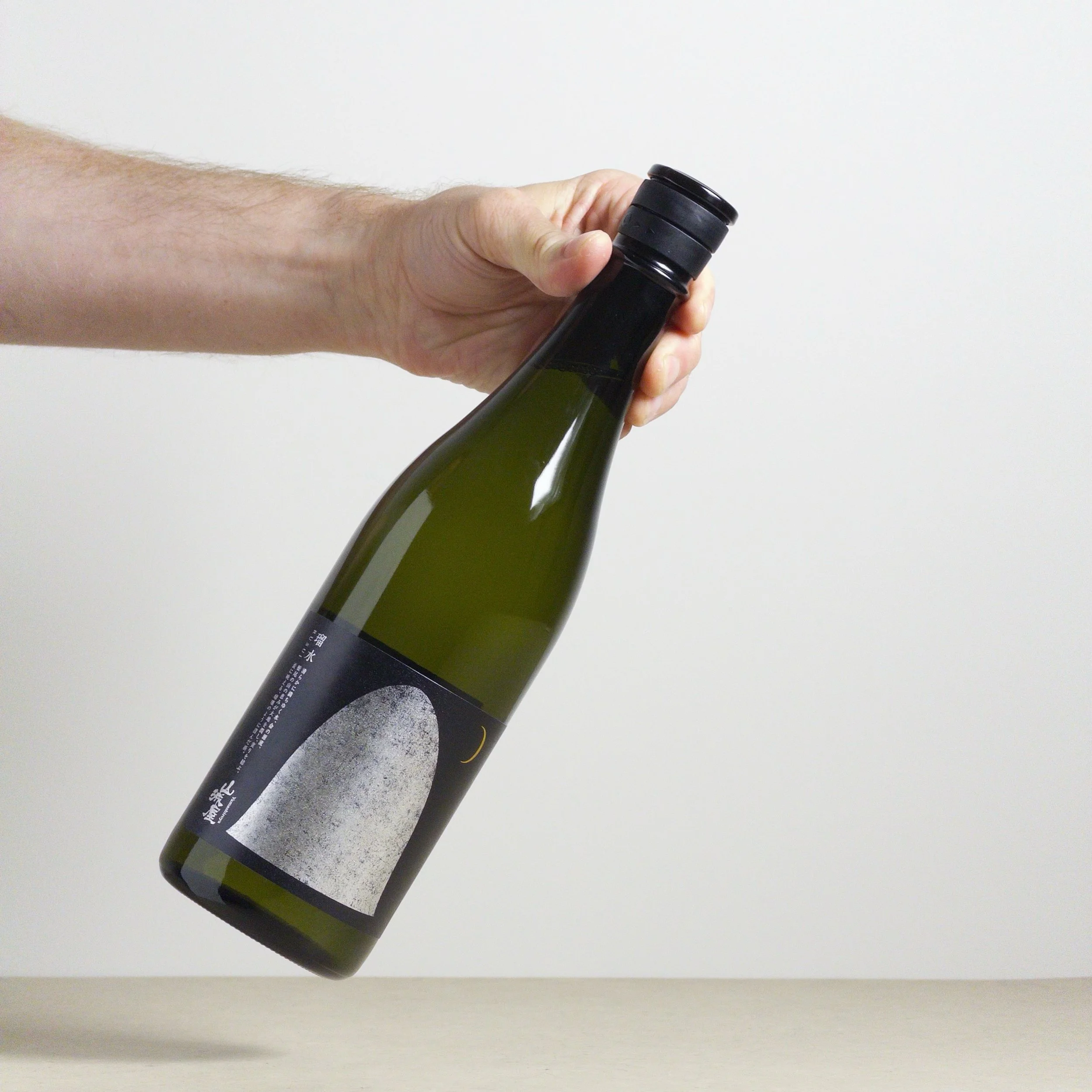 YAMASHIROYA RUSUI &mdash; Tochio, Niigata

Founded in 1845, @koshimeijo is surrounded by the mountains of Tochio in Nagaoka, Niigata. Using the clear waters of Mt. Sumon, Yamashiroya is brewed exclusively through the traditional kimoto method, today 