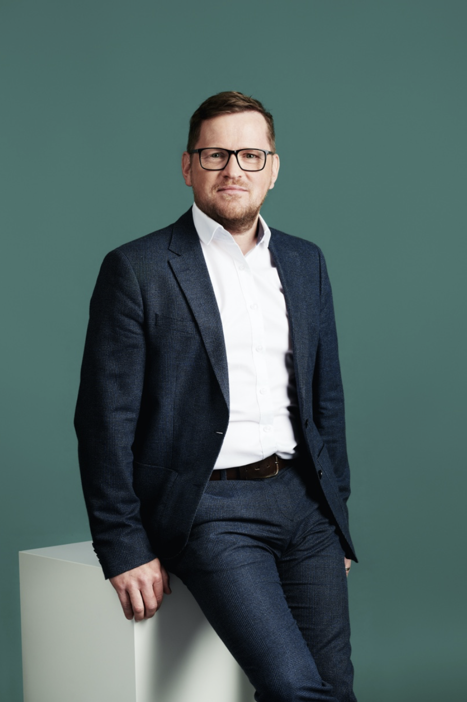 Josef Greiler, Ing., Innenarchitekt  
Prokurist & Teamleitung  
Key Account (AT/CH/IE) 

