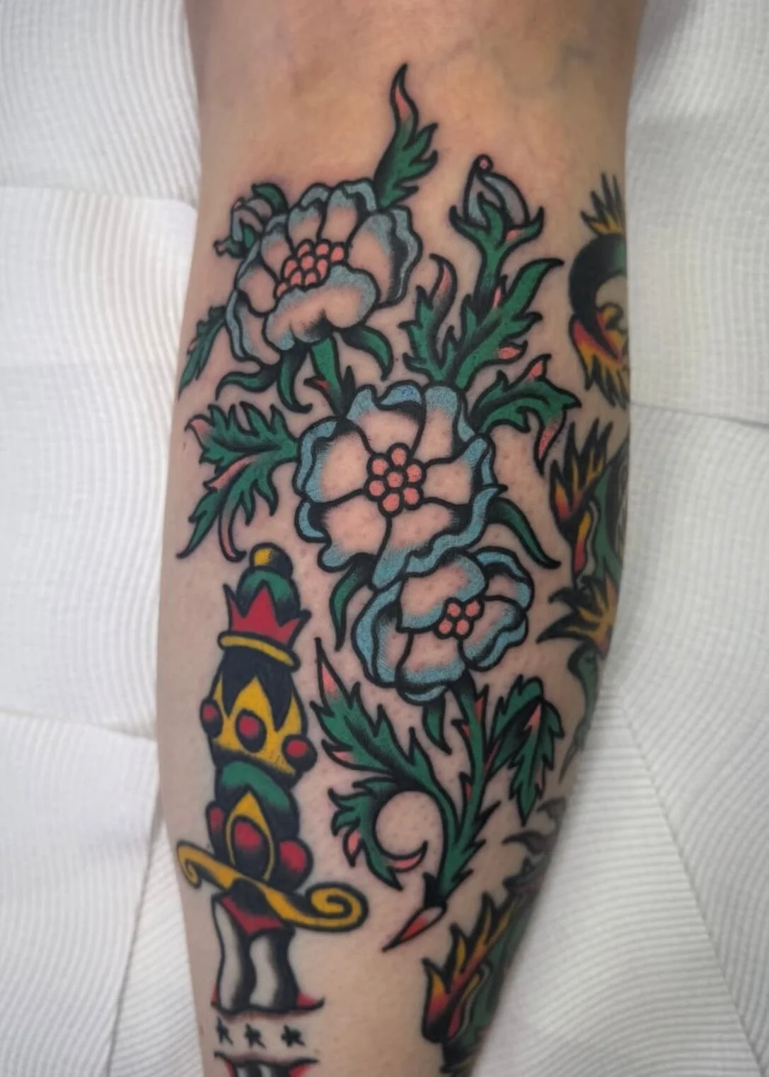 Mitch Oscar Sydney Traditional Tattoo Flower Floral Gapfiller