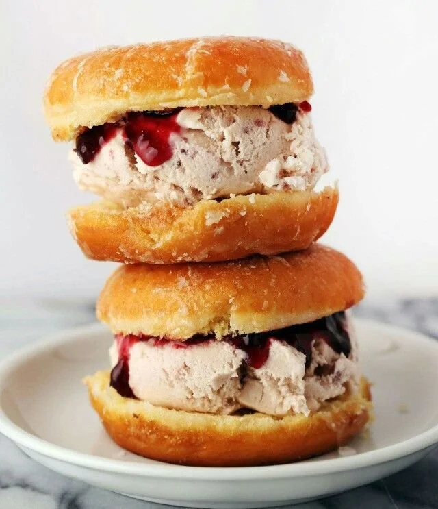 Kate & Lulu ice cream cake