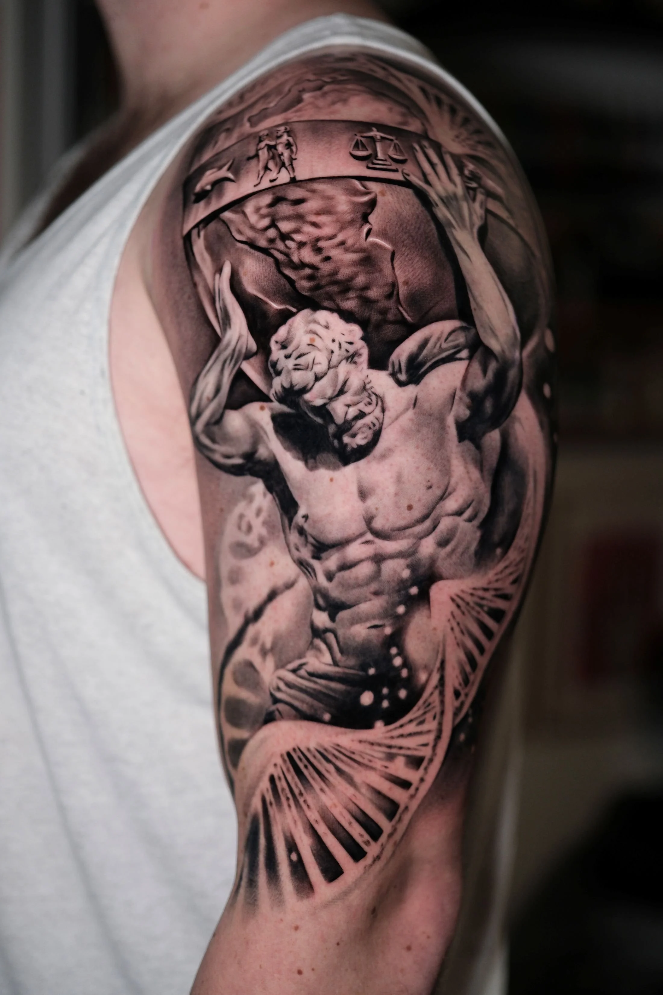 ciaran-harrington-atlas-dna-realism-black-and-grey-tattoo-cambridge.jpg