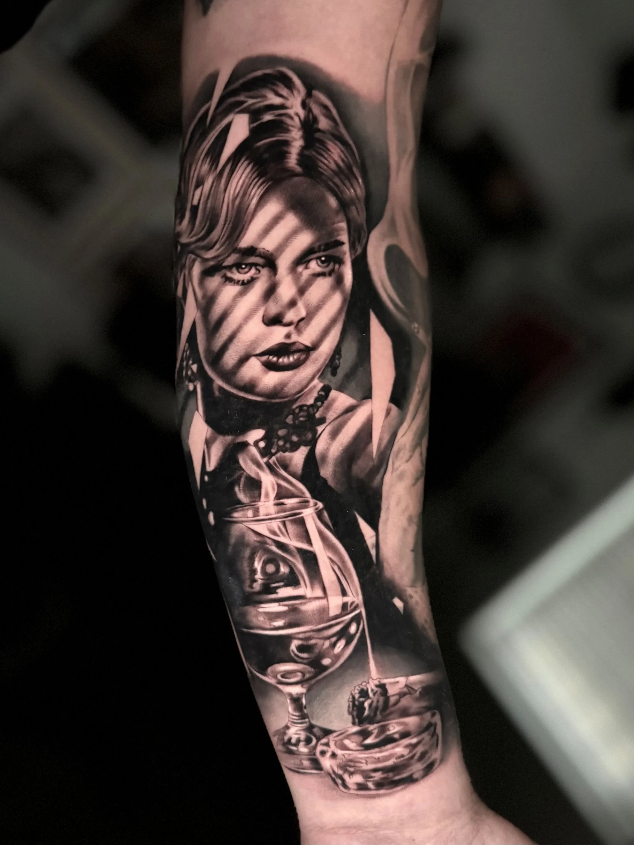 ciaran-harrington-lady-portrait-black-and-grey-tattoo-cambridge.jpg