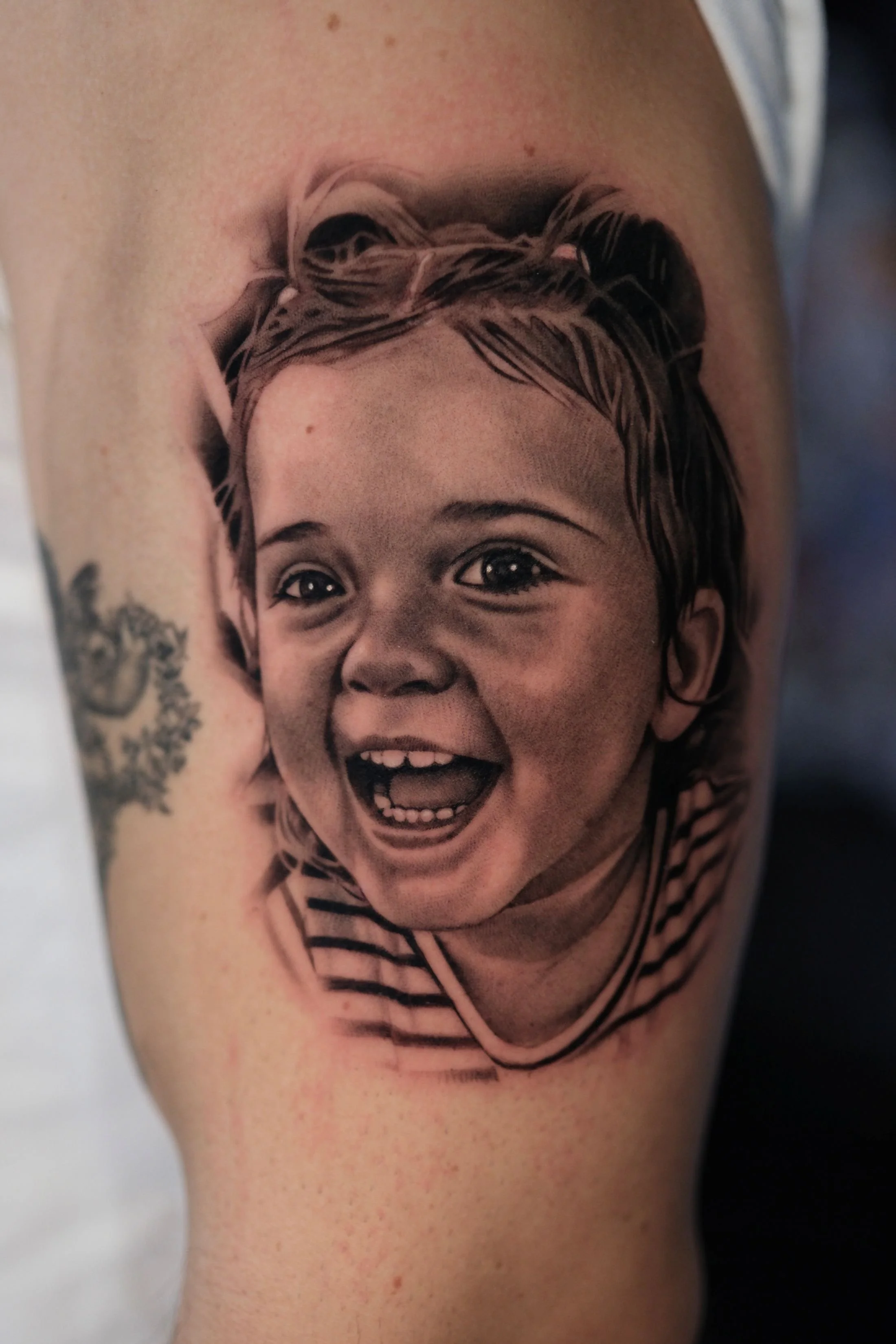 ciaran-harrington-daughter-family-portrait-black-and-grey-tattoo-cambridge.jpg