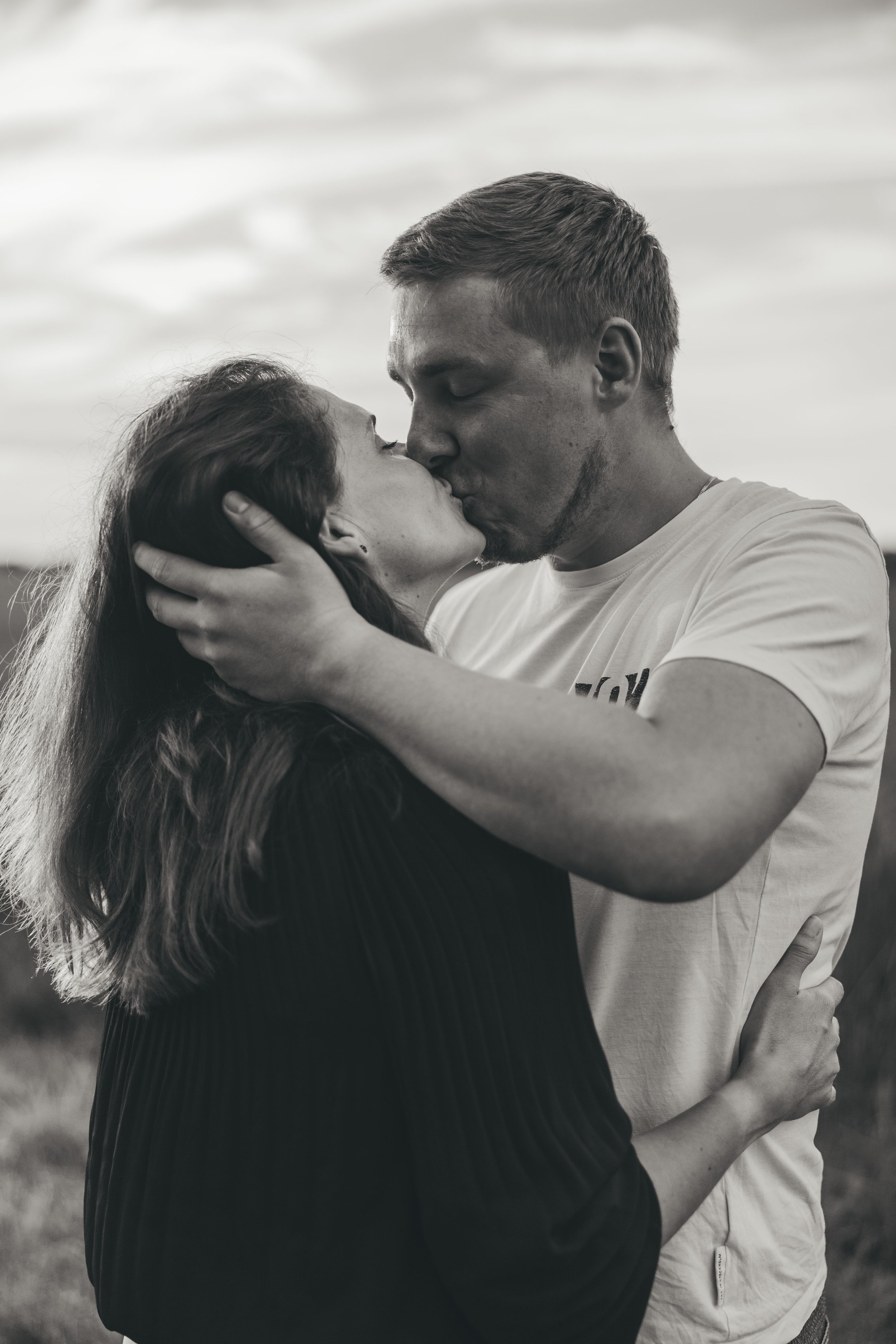 250810__MG_5650_hendrik-couple-shoot_black-white.jpg
